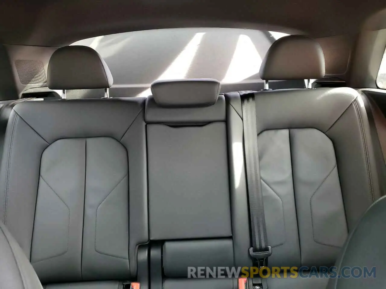 10 Фотография поврежденного автомобиля WA1AECF31L1040461 AUDI Q3 2020