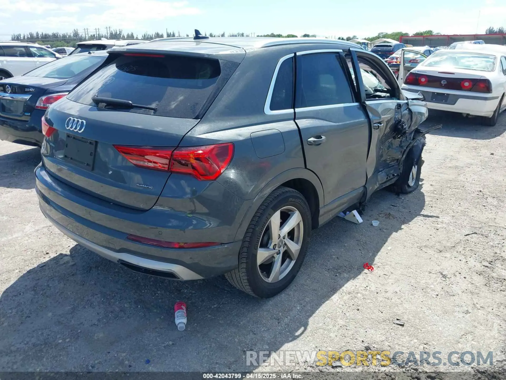 4 Фотография поврежденного автомобиля WA1AECF31L1043778 AUDI Q3 2020