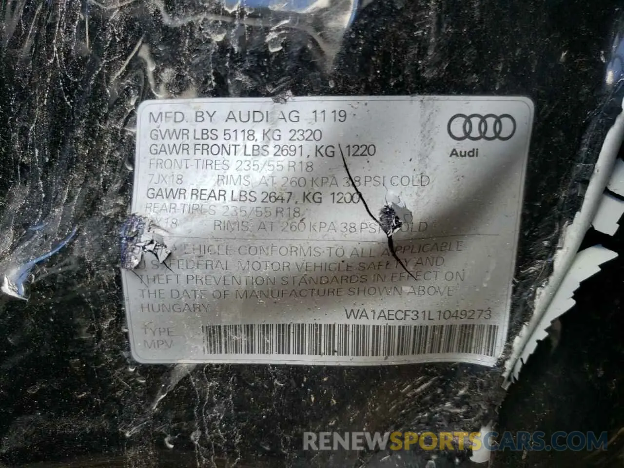 13 Photograph of a damaged car WA1AECF31L1049273 AUDI Q3 2020