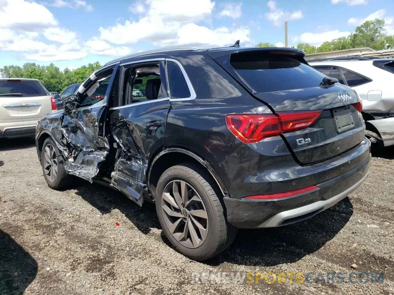 2 Photograph of a damaged car WA1AECF31L1049273 AUDI Q3 2020