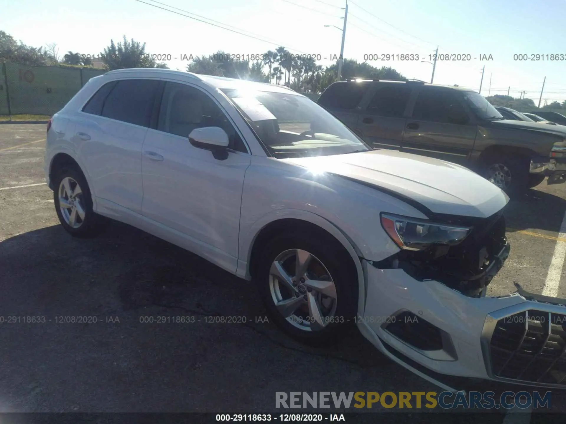 1 Photograph of a damaged car WA1AECF31L1071774 AUDI Q3 2020