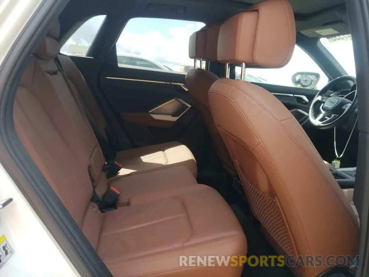 12 Photograph of a damaged car WA1AECF31L1095248 AUDI Q3 2020