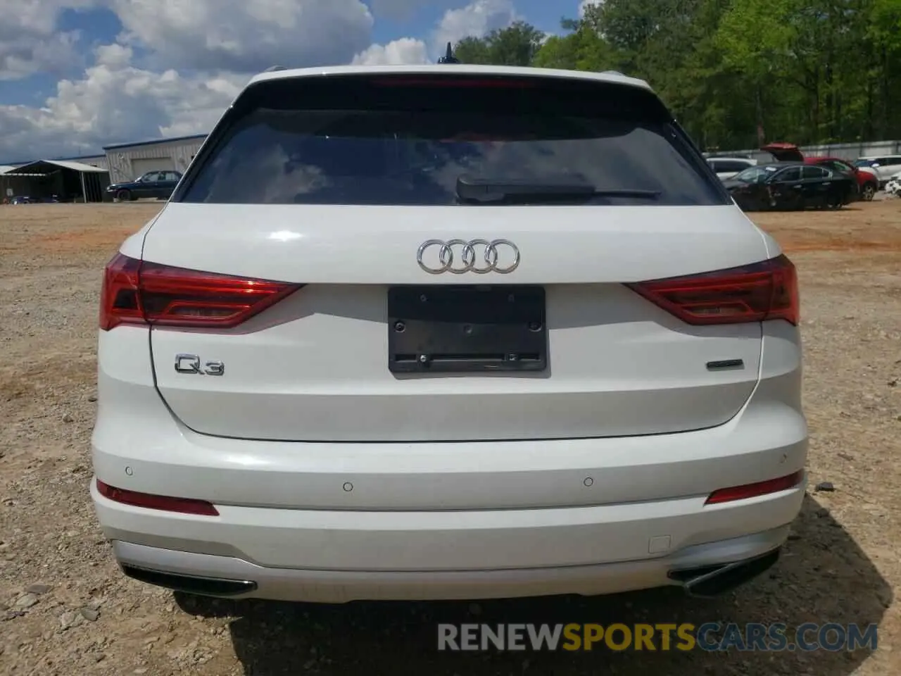 6 Photograph of a damaged car WA1AECF31L1095248 AUDI Q3 2020