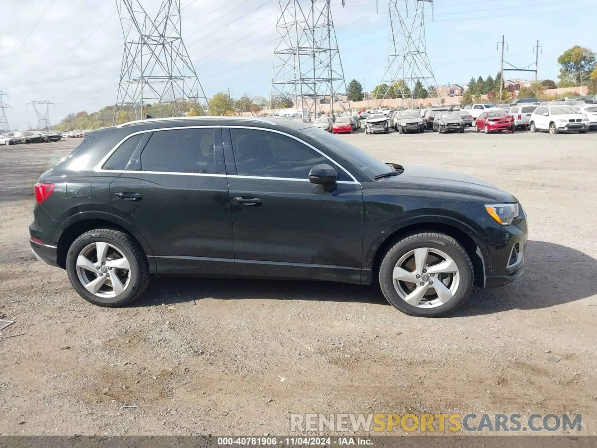 14 Photograph of a damaged car WA1AECF31L1114591 AUDI Q3 2020