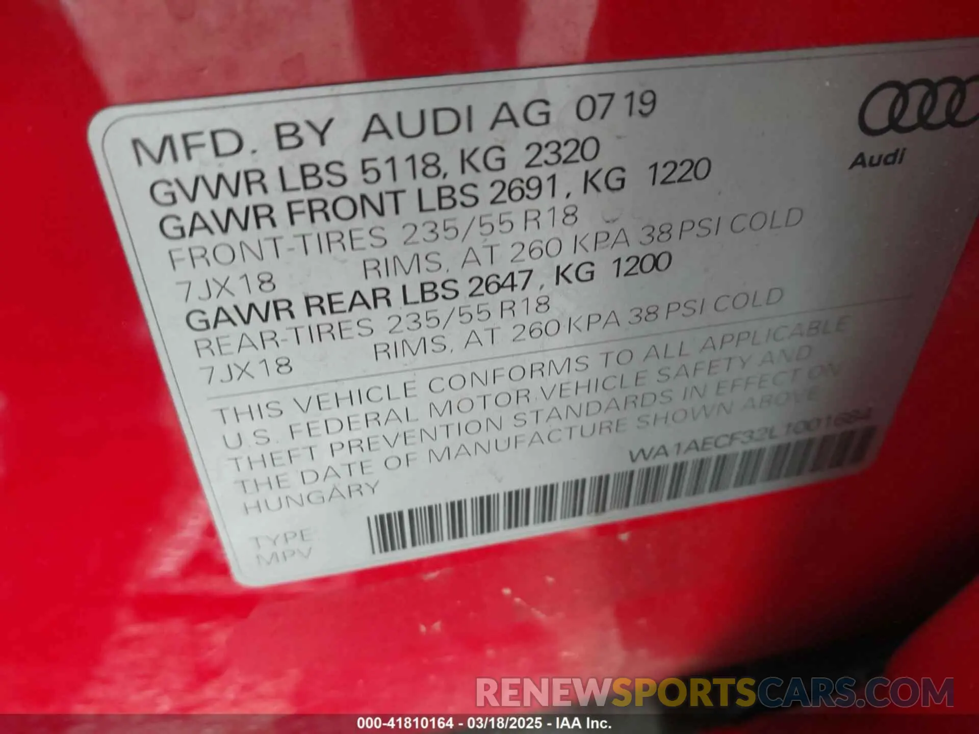 9 Photograph of a damaged car WA1AECF32L1001684 AUDI Q3 2020