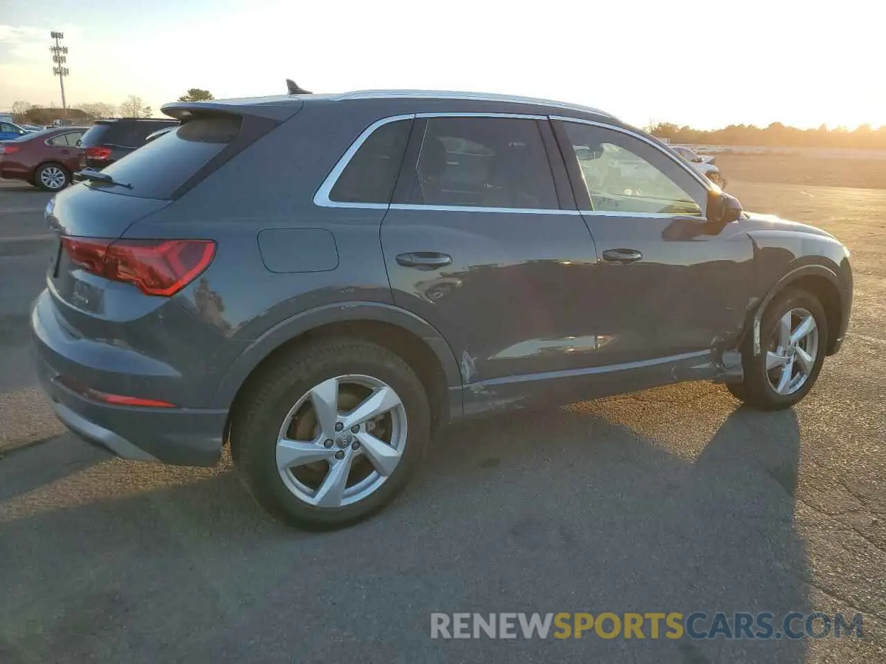 3 Фотография поврежденного автомобиля WA1AECF32L1014287 AUDI Q3 2020