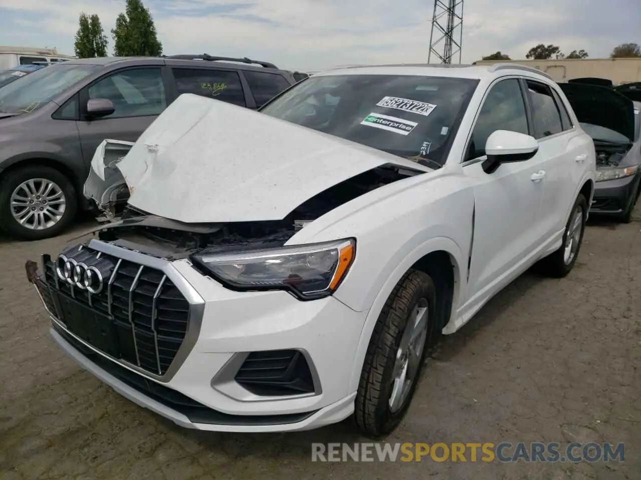 2 Photograph of a damaged car WA1AECF32L1032501 AUDI Q3 2020