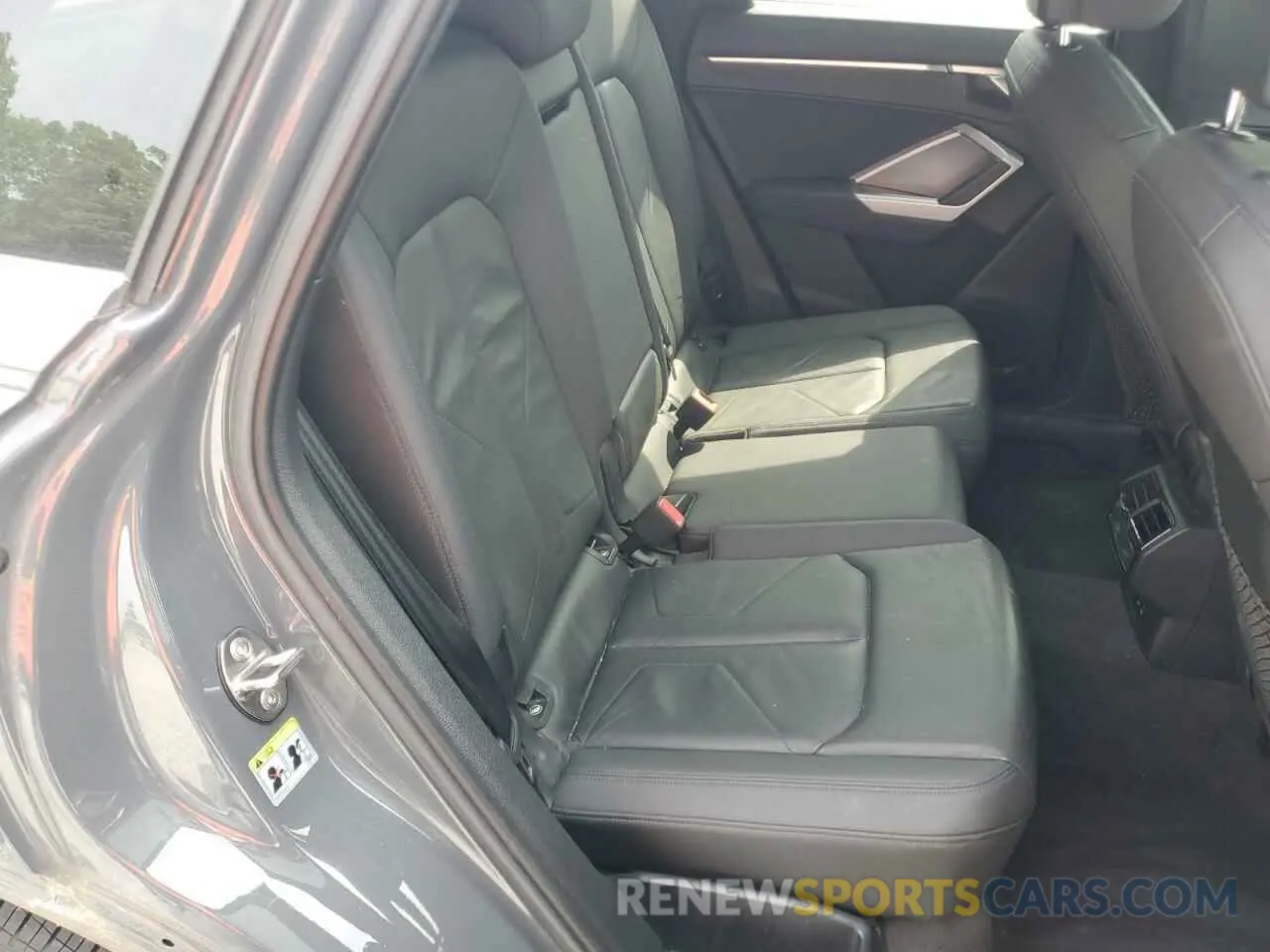 10 Фотография поврежденного автомобиля WA1AECF33L1008711 AUDI Q3 2020
