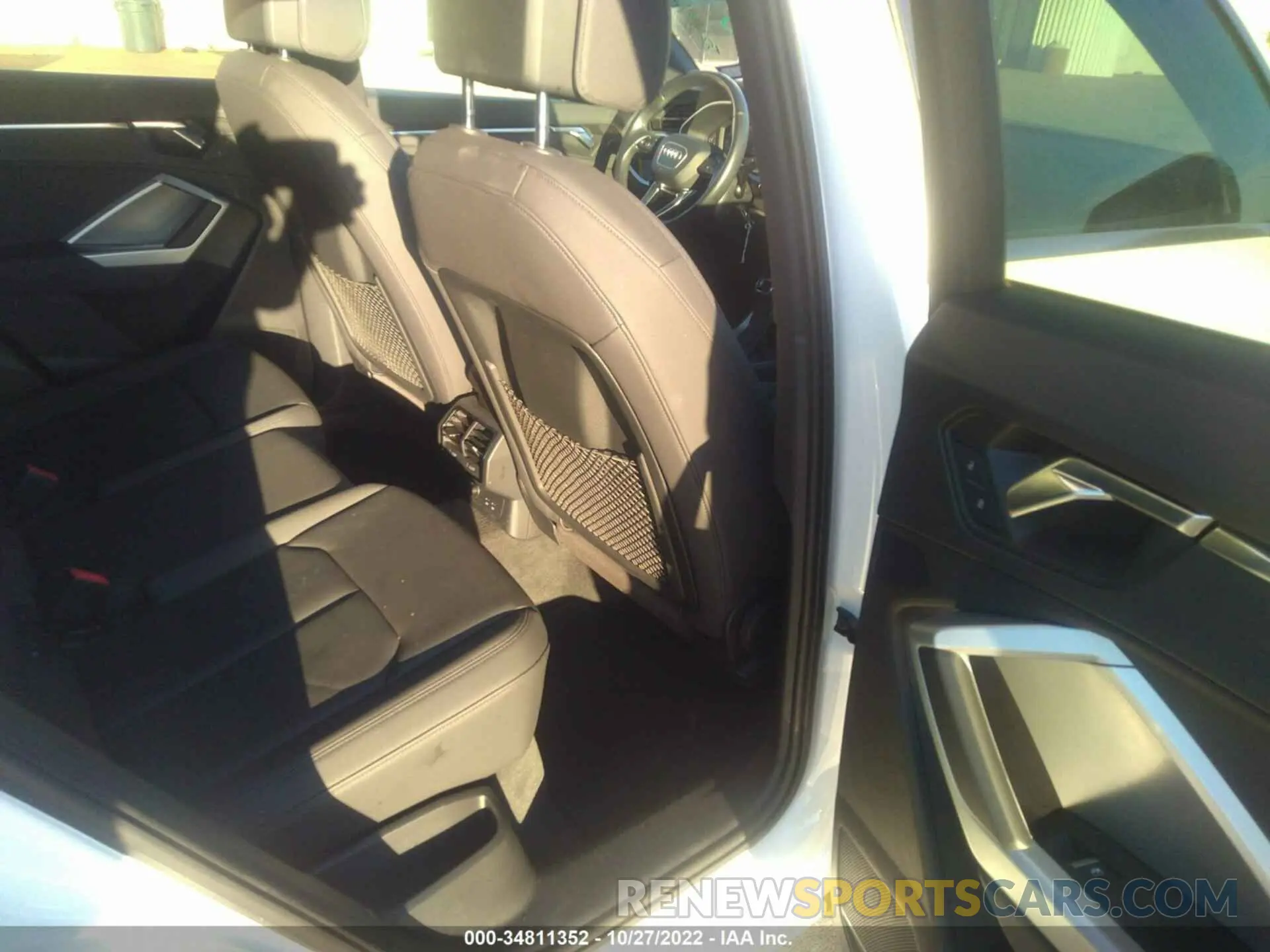 8 Photograph of a damaged car WA1AECF33L1037917 AUDI Q3 2020