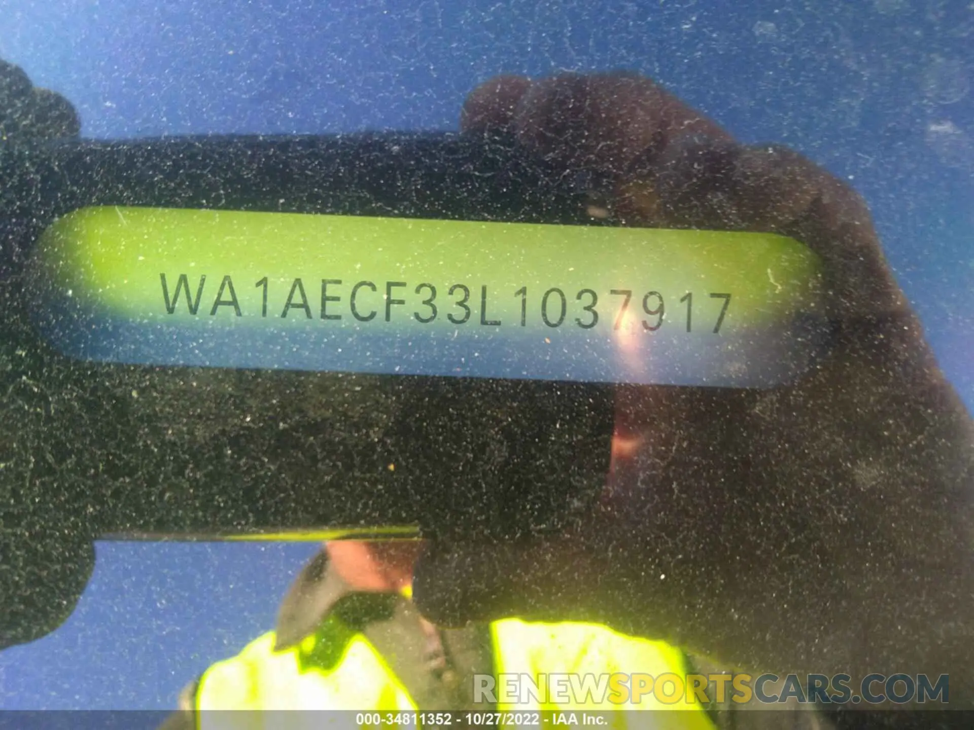 9 Photograph of a damaged car WA1AECF33L1037917 AUDI Q3 2020