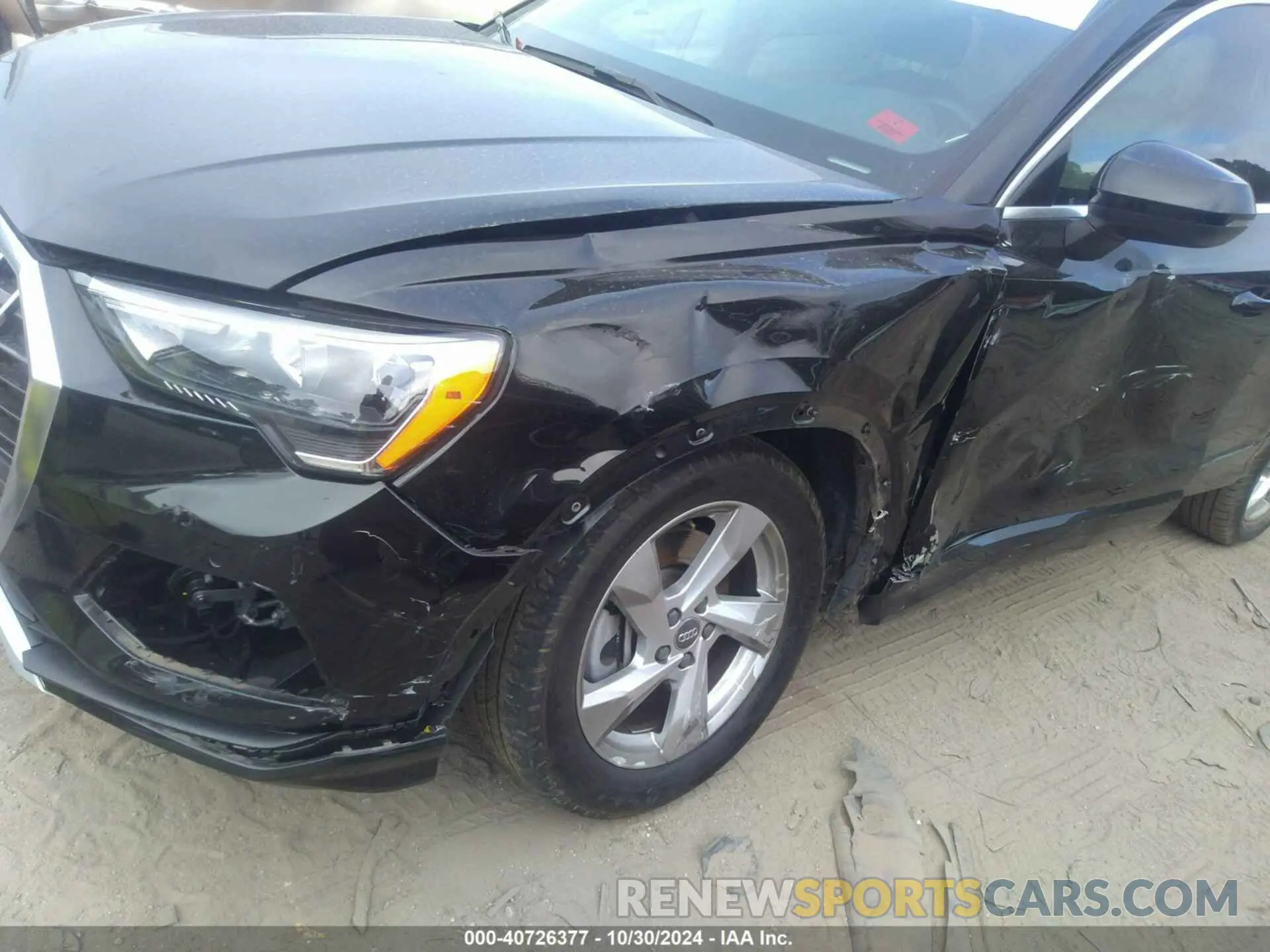 6 Photograph of a damaged car WA1AECF33L1098376 AUDI Q3 2020