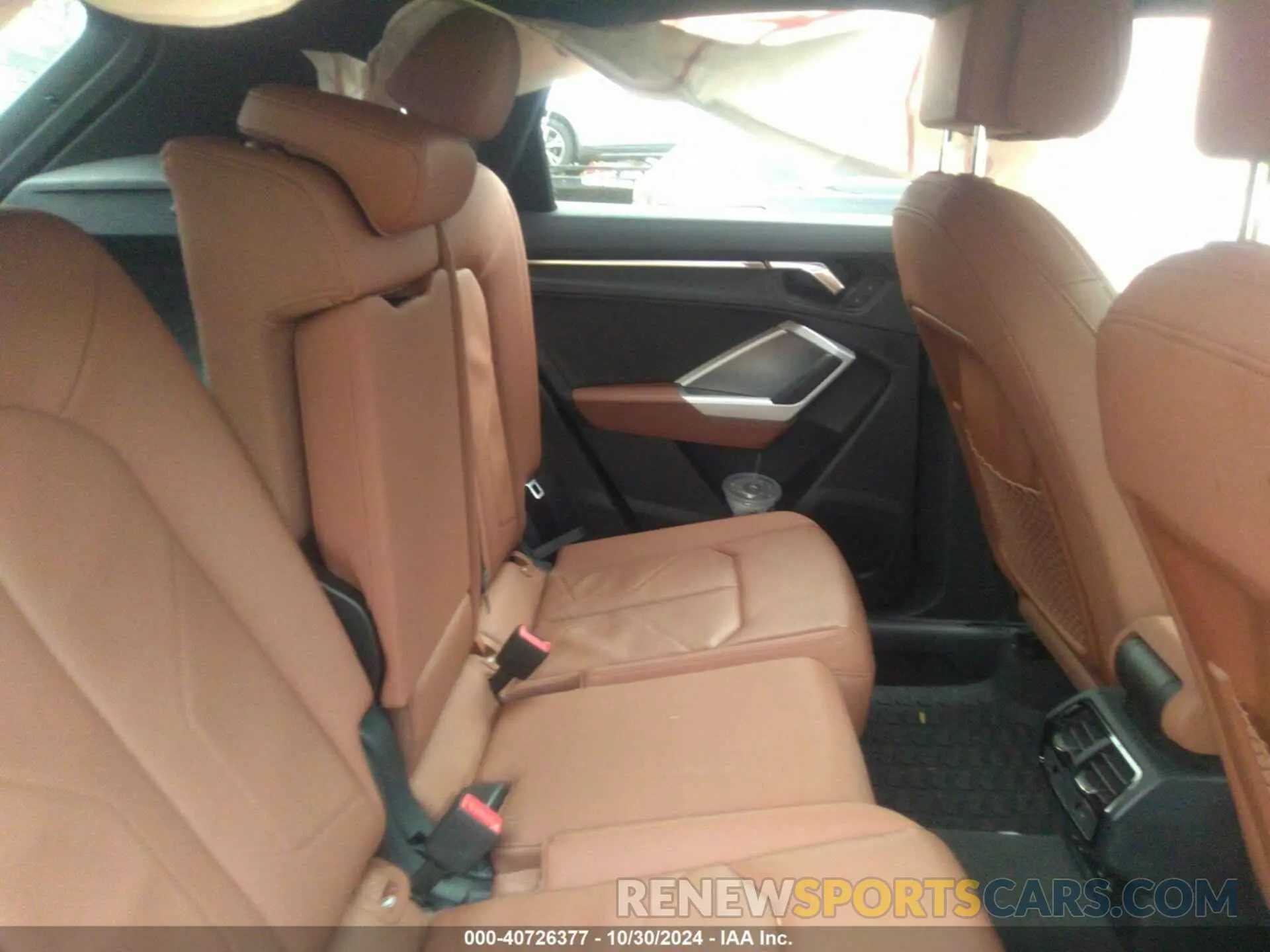 8 Photograph of a damaged car WA1AECF33L1098376 AUDI Q3 2020