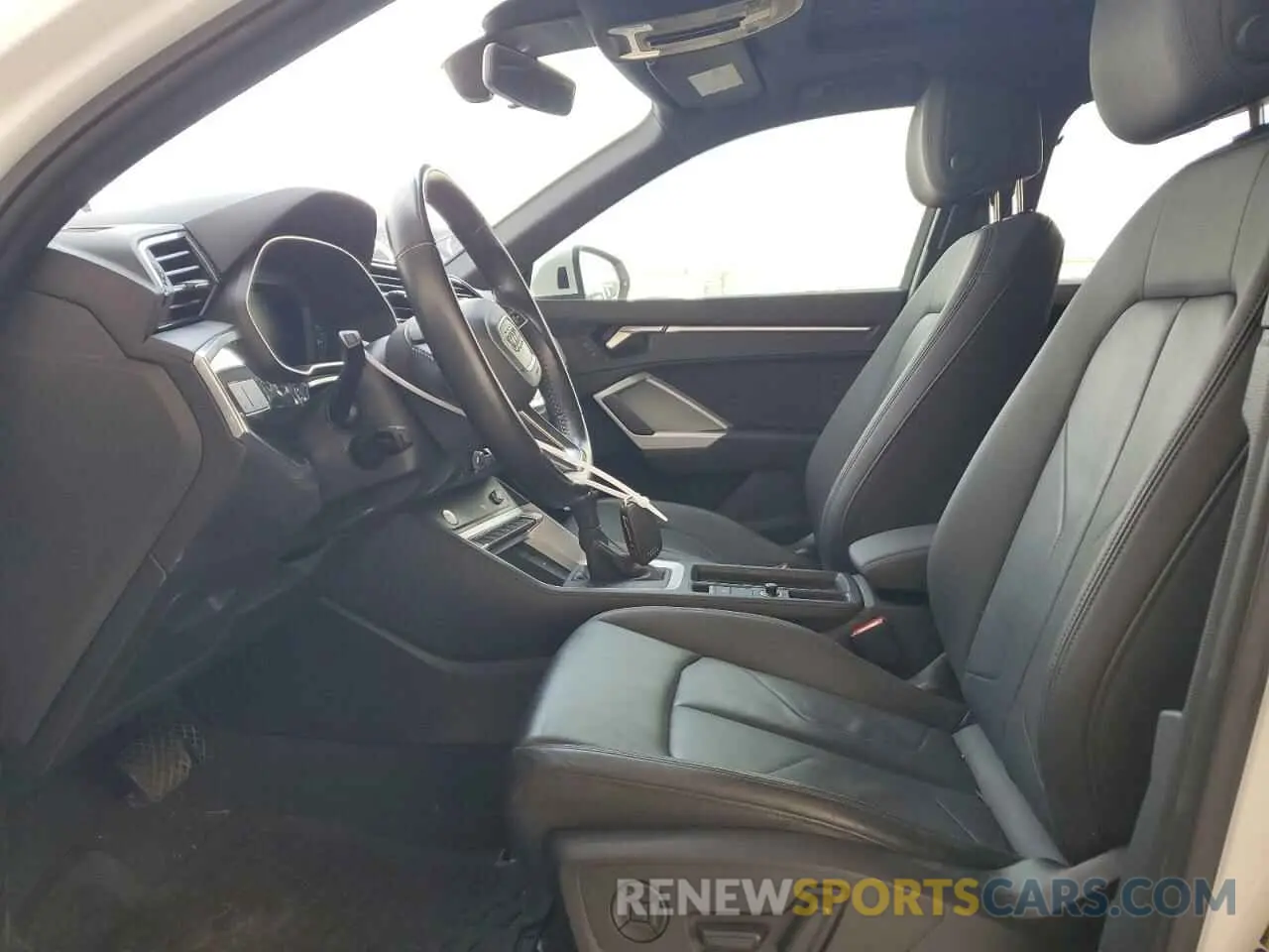 7 Фотография поврежденного автомобиля WA1AECF33L1123339 AUDI Q3 2020