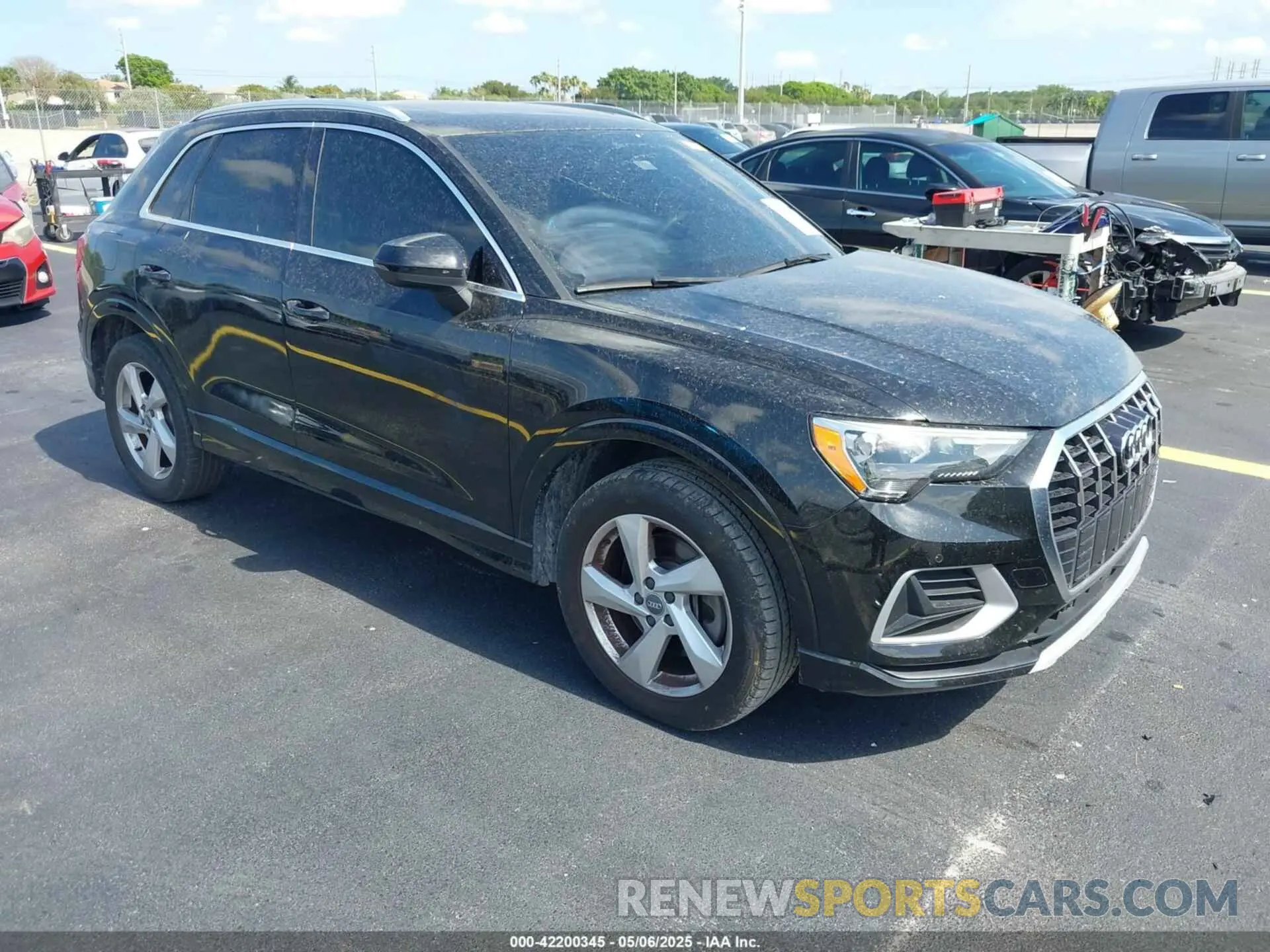 1 Фотография поврежденного автомобиля WA1AECF35L1021332 AUDI Q3 2020