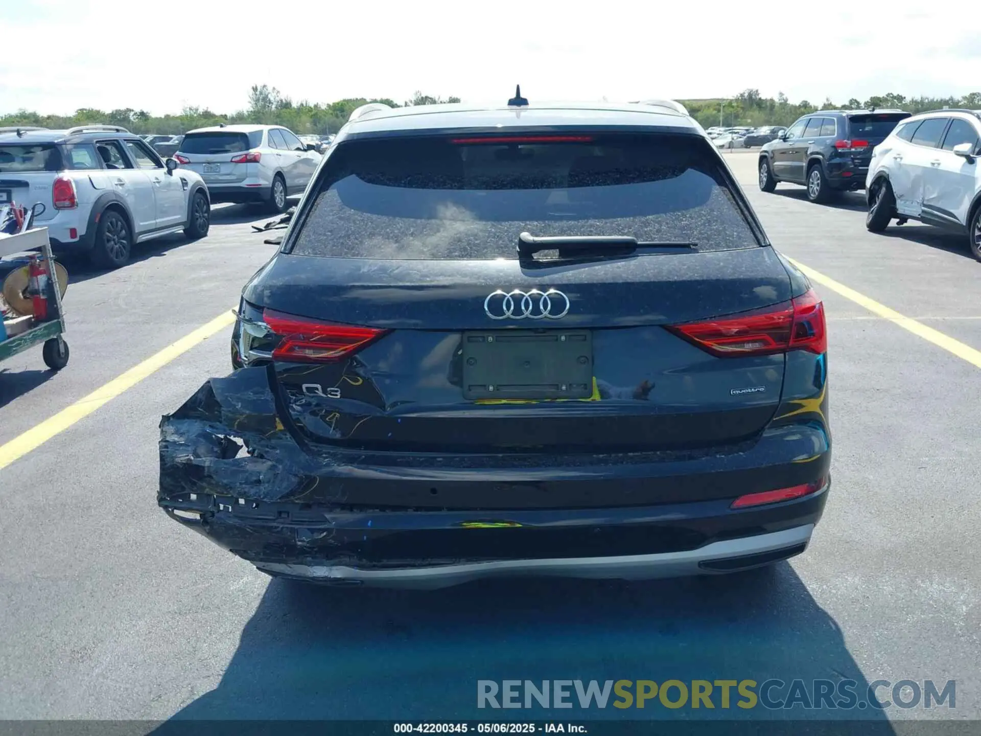 16 Фотография поврежденного автомобиля WA1AECF35L1021332 AUDI Q3 2020