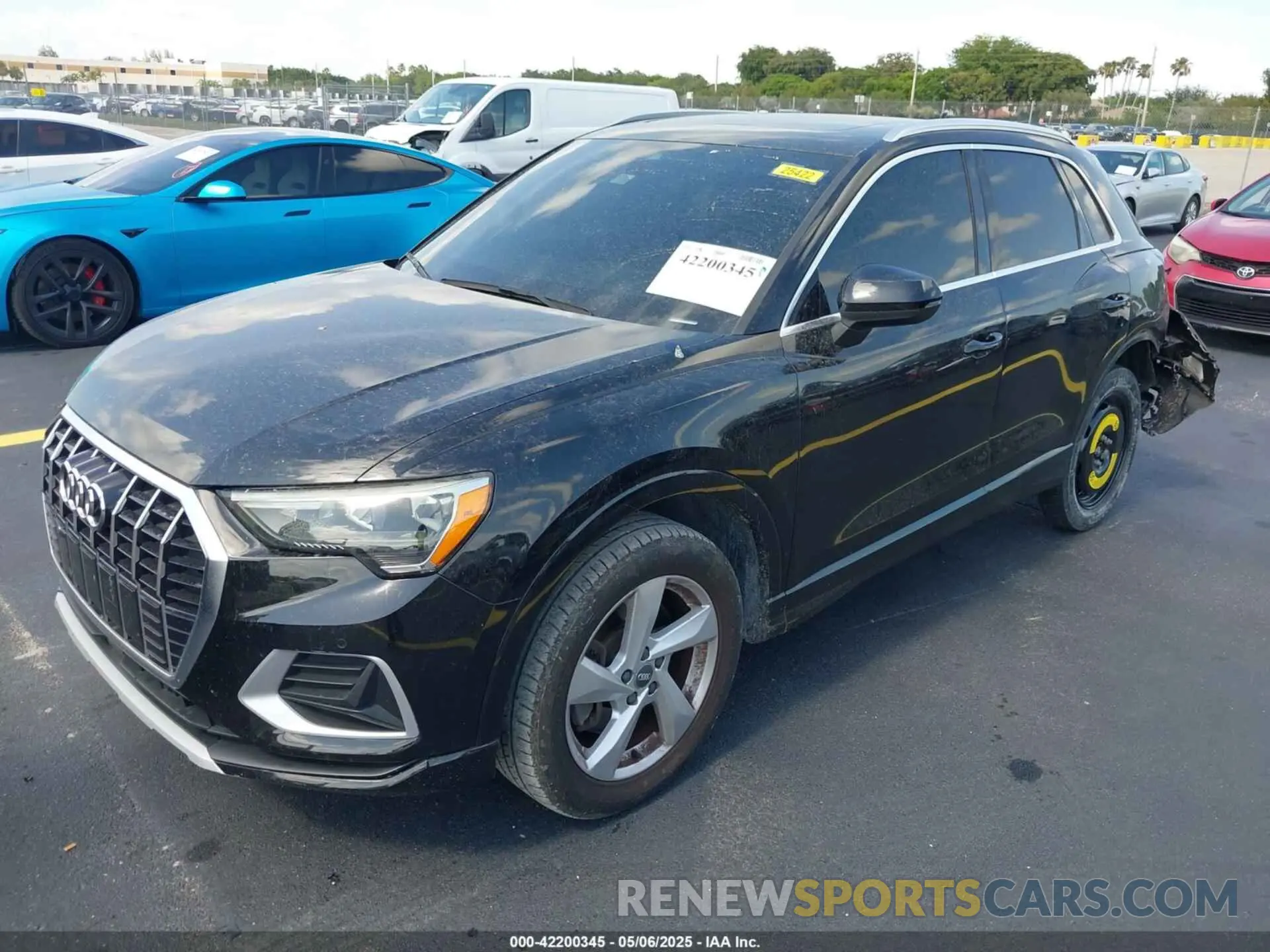 2 Фотография поврежденного автомобиля WA1AECF35L1021332 AUDI Q3 2020