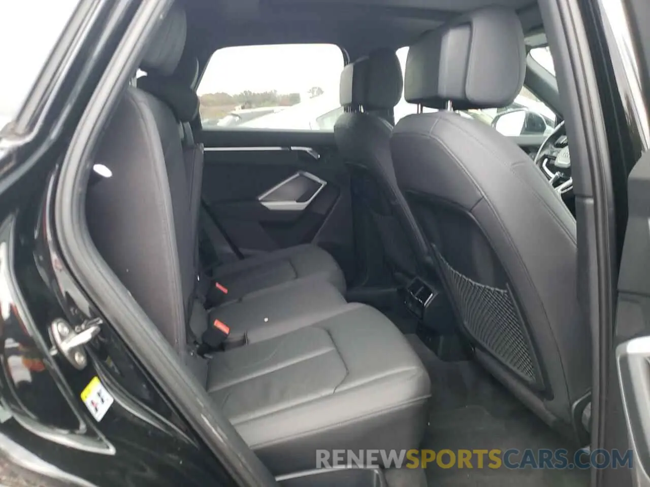 6 Фотография поврежденного автомобиля WA1AECF35L1026806 AUDI Q3 2020