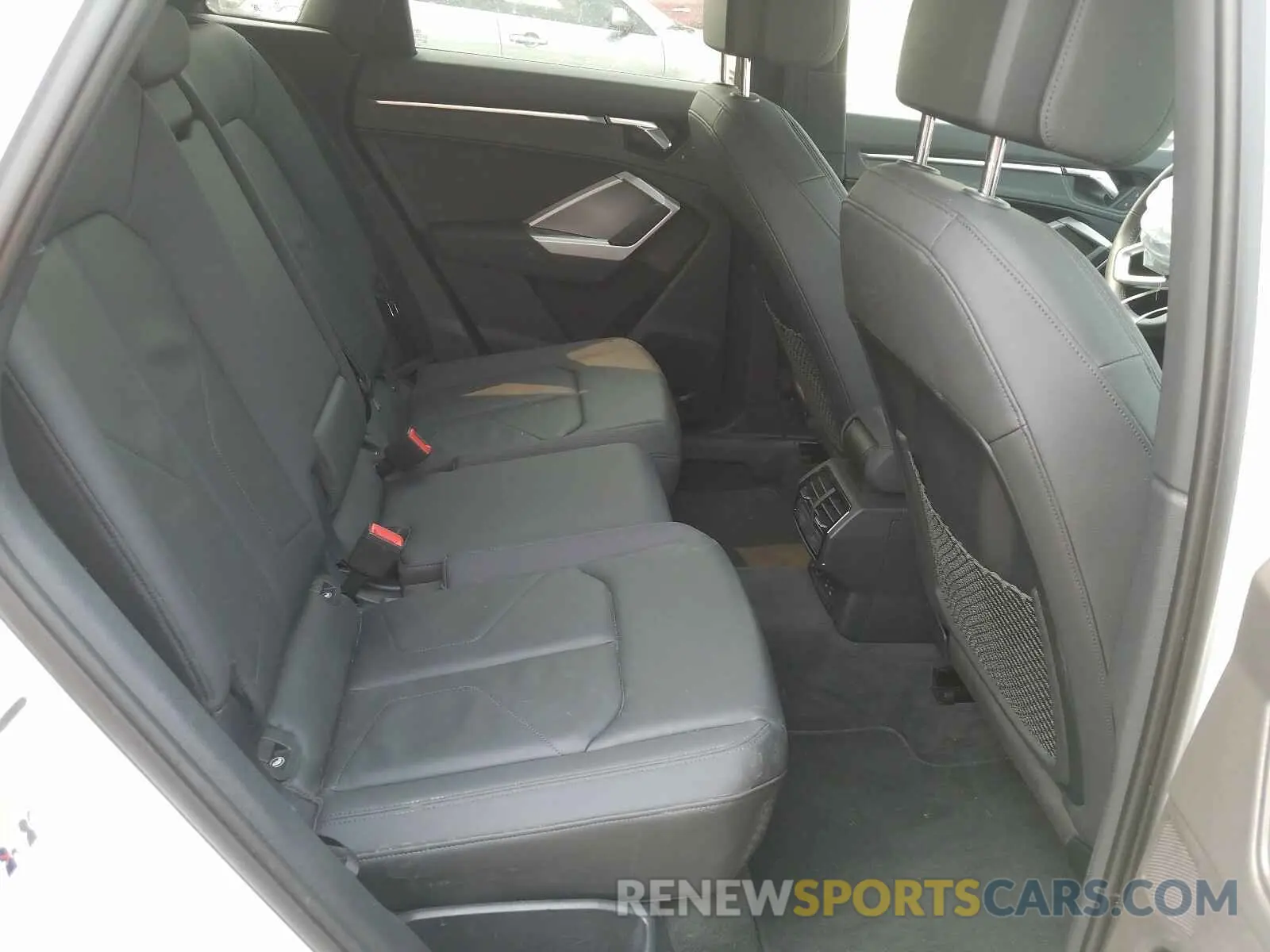 6 Photograph of a damaged car WA1AECF35L1029110 AUDI Q3 2020