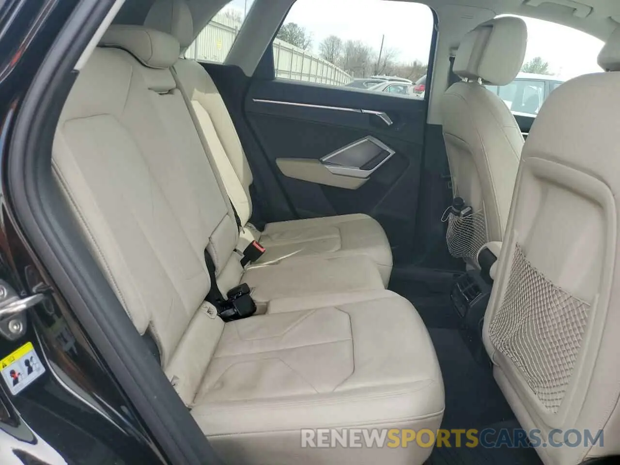 11 Фотография поврежденного автомобиля WA1AECF35L1035909 AUDI Q3 2020