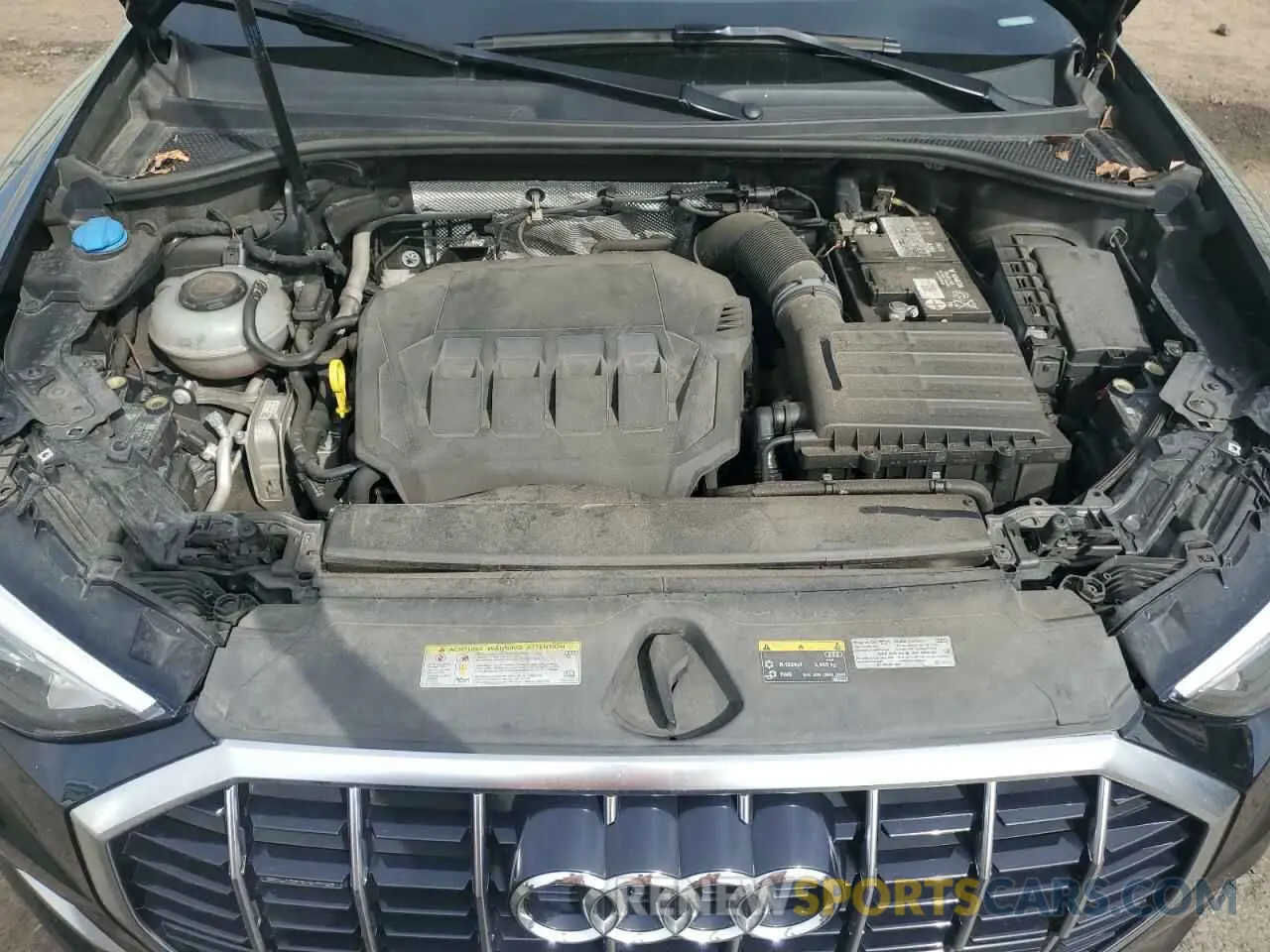 12 Фотография поврежденного автомобиля WA1AECF35L1035909 AUDI Q3 2020
