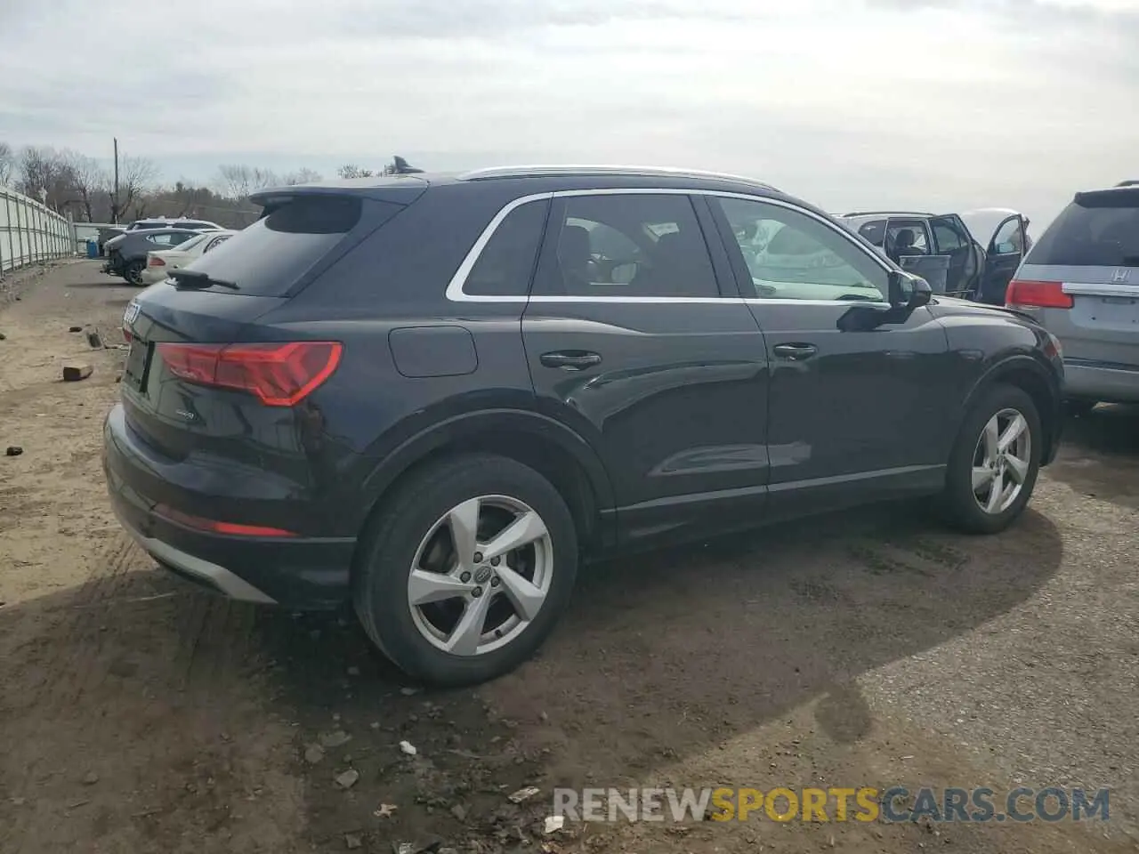 3 Фотография поврежденного автомобиля WA1AECF35L1035909 AUDI Q3 2020