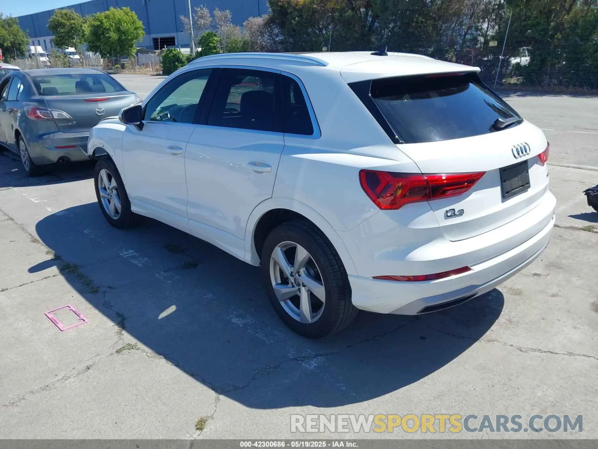 3 Фотография поврежденного автомобиля WA1AECF36L1045753 AUDI Q3 2020