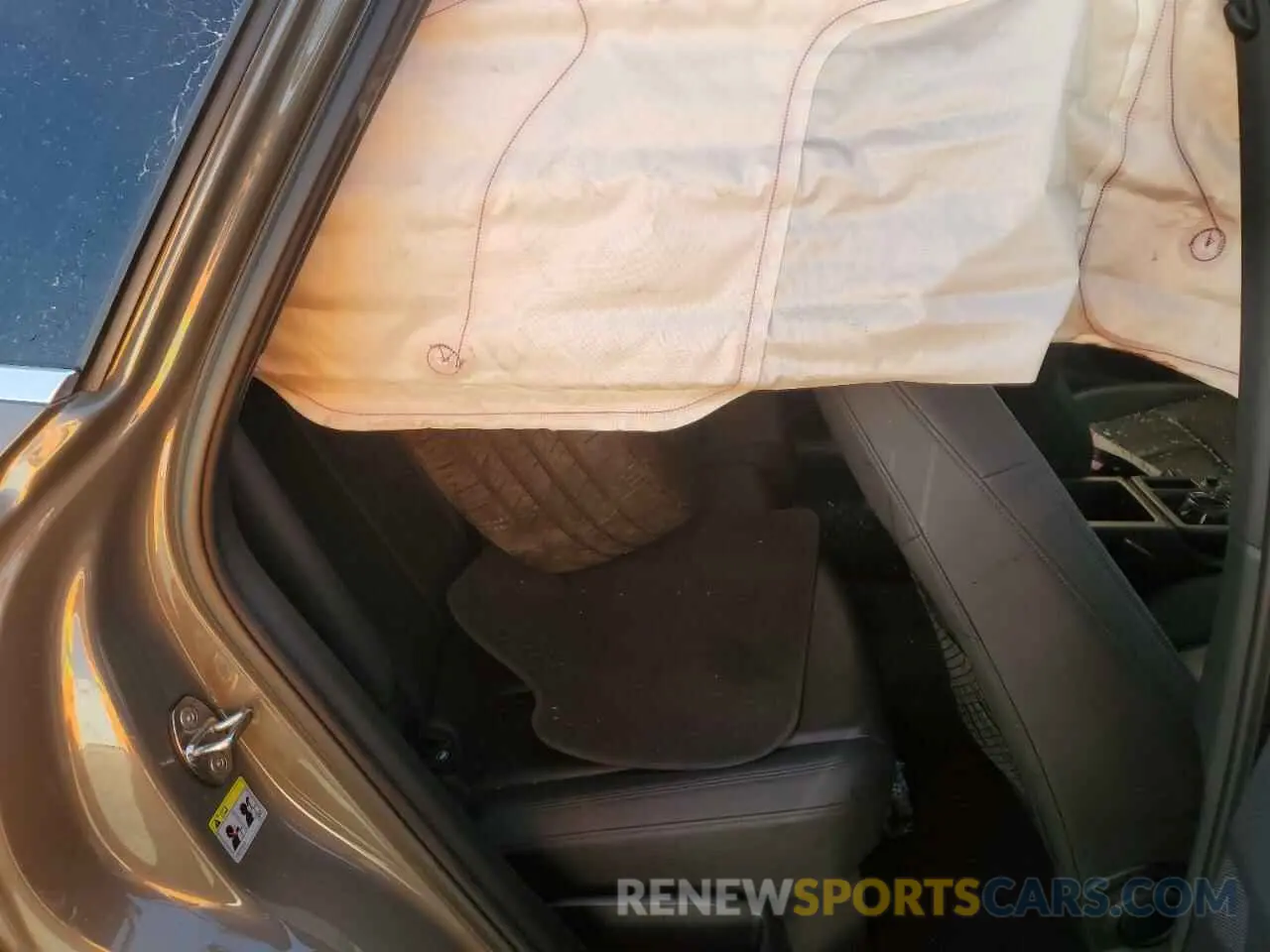 11 Photograph of a damaged car WA1AECF37L1003849 AUDI Q3 2020