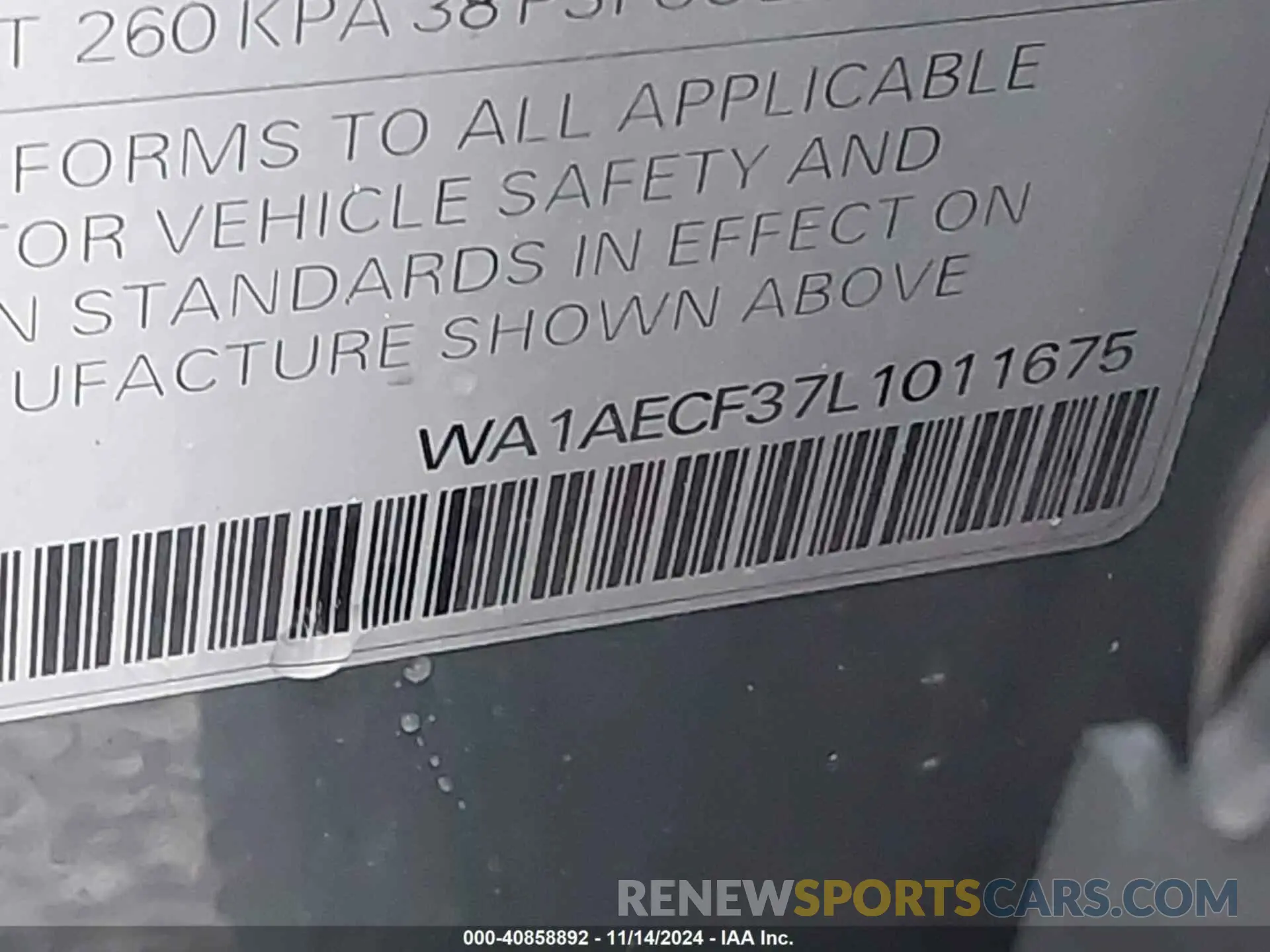 9 Photograph of a damaged car WA1AECF37L1011675 AUDI Q3 2020