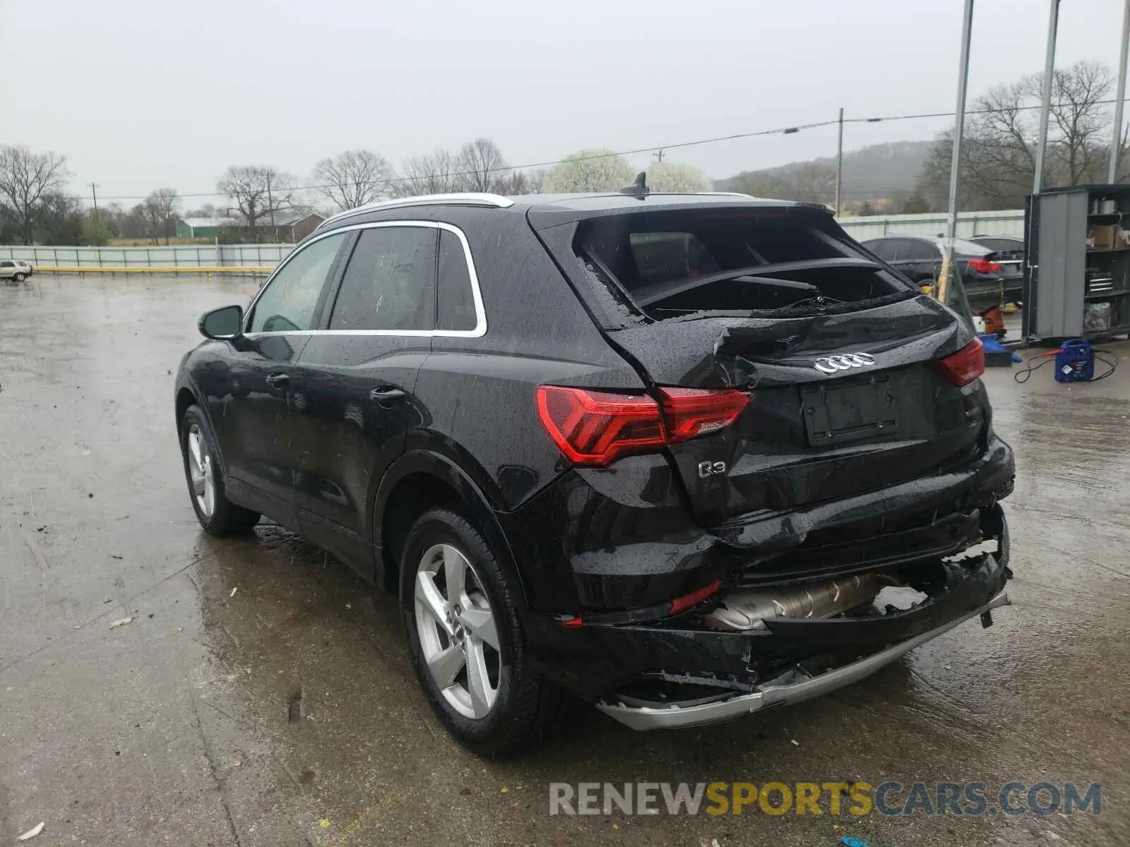 3 Photograph of a damaged car WA1AECF38L1026251 AUDI Q3 2020