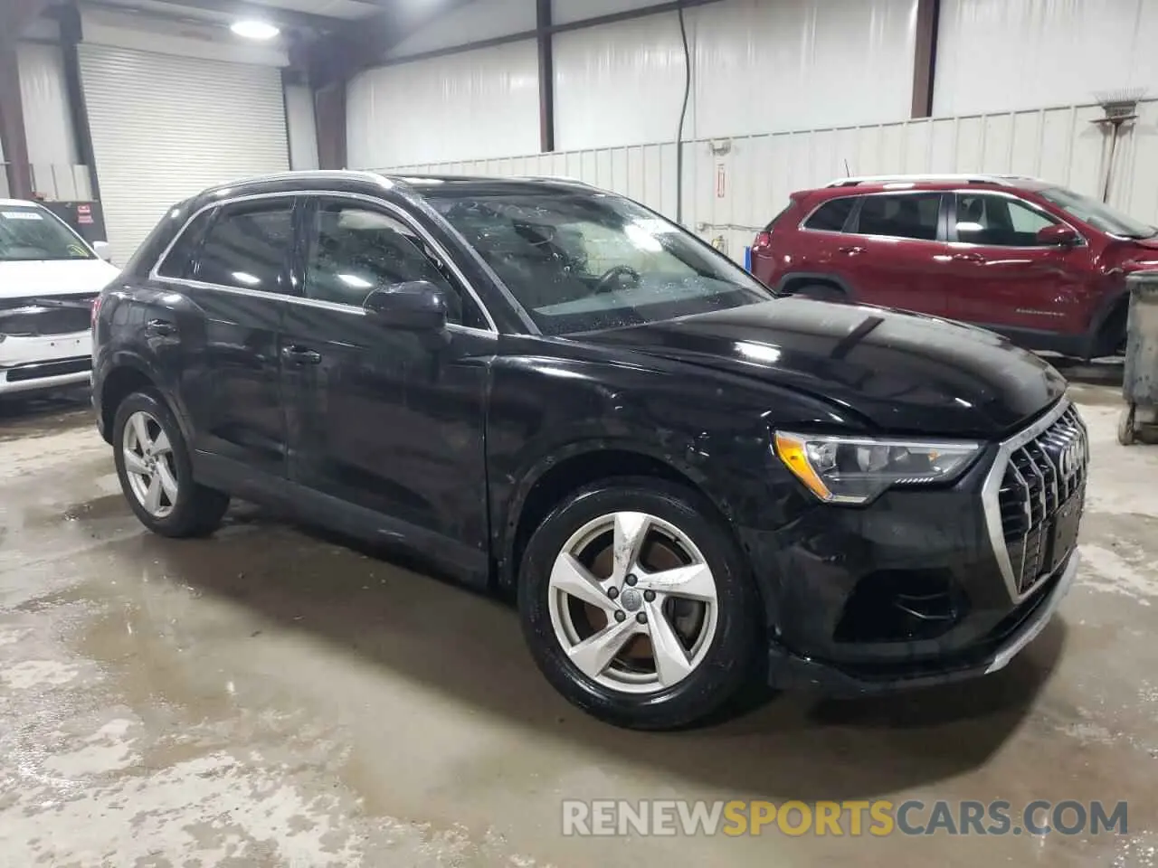 4 Photograph of a damaged car WA1AECF39L1023908 AUDI Q3 2020
