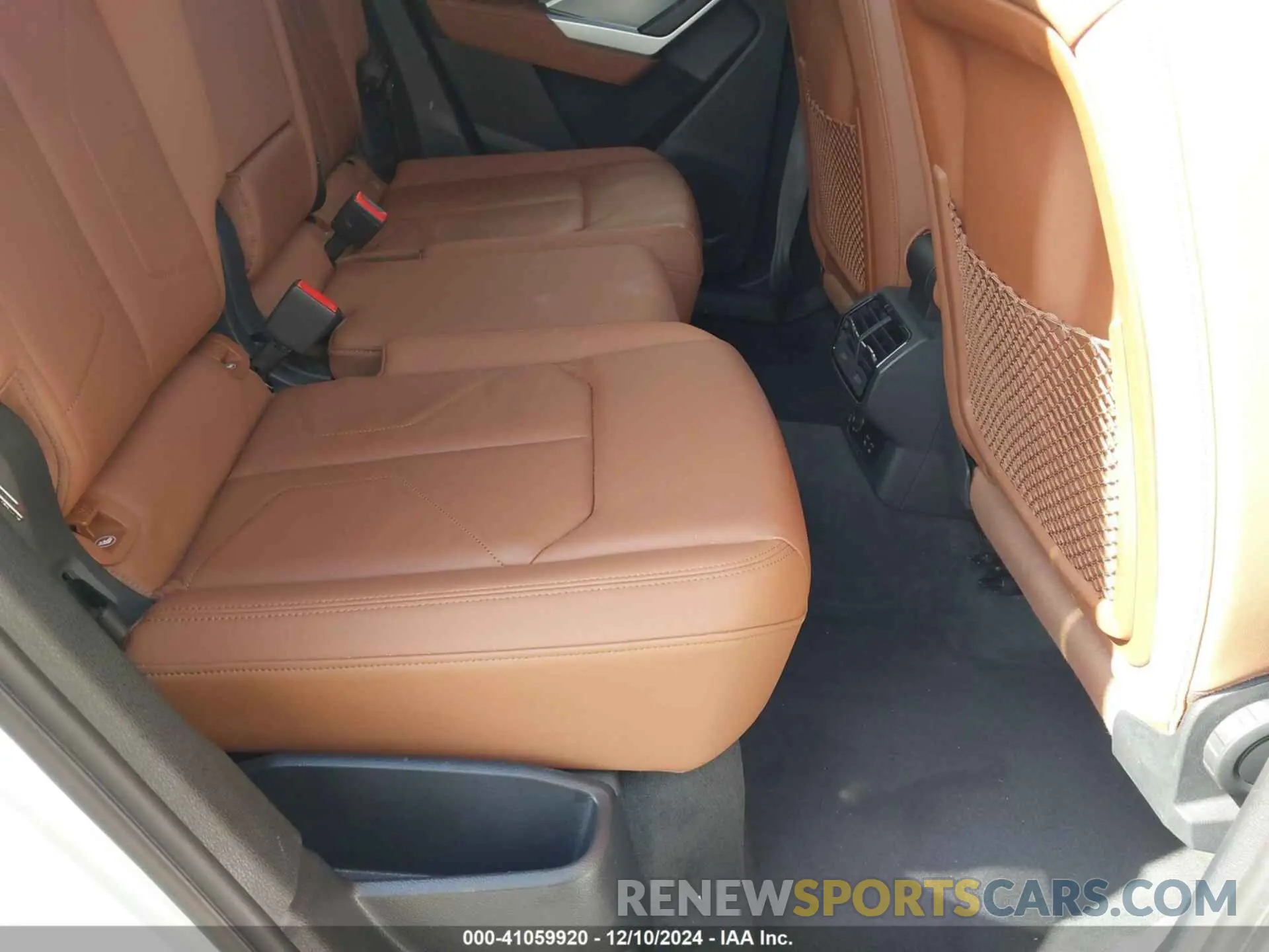 8 Фотография поврежденного автомобиля WA1AECF39L1092033 AUDI Q3 2020