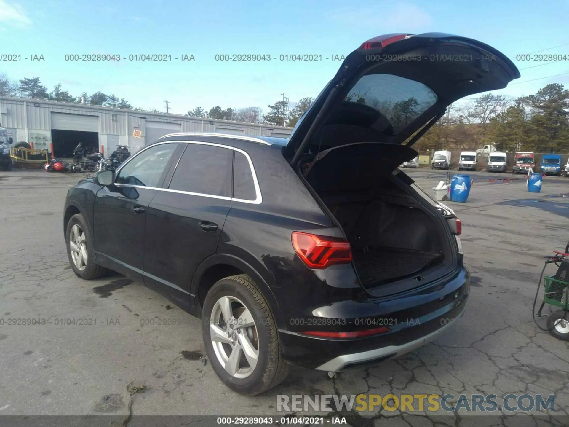 3 Photograph of a damaged car WA1AECF3XL1077671 AUDI Q3 2020