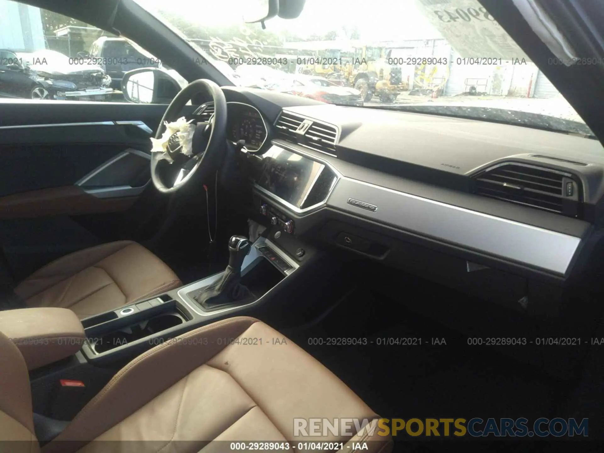 5 Photograph of a damaged car WA1AECF3XL1077671 AUDI Q3 2020