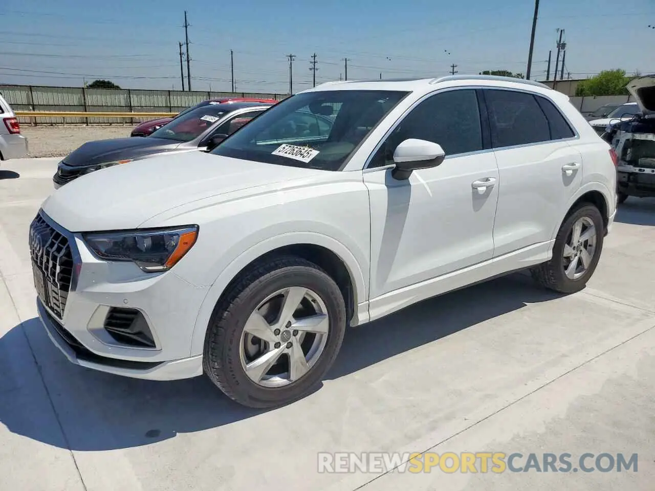 1 Фотография поврежденного автомобиля WA1AECF3XL1110331 AUDI Q3 2020