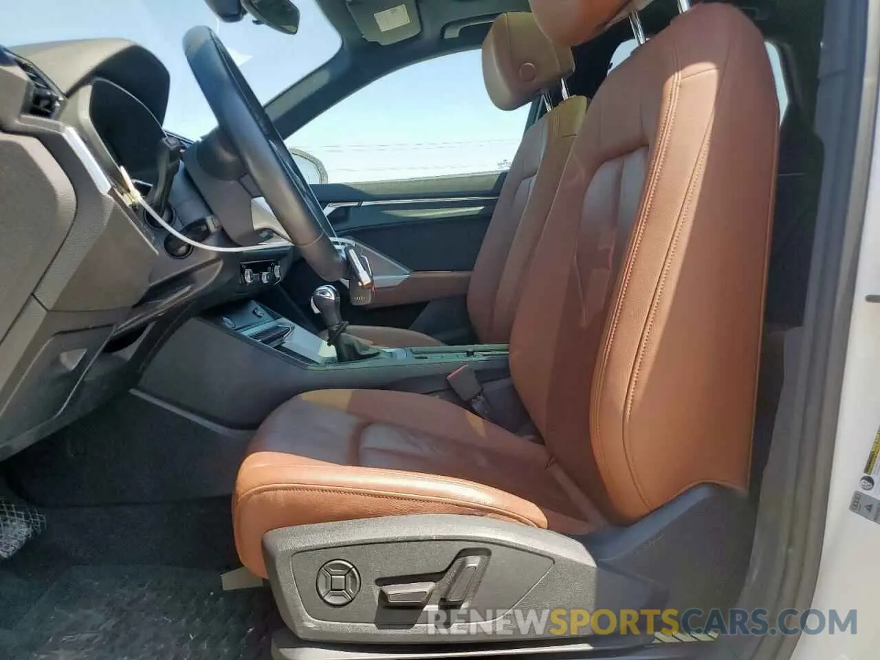7 Фотография поврежденного автомобиля WA1AECF3XL1110331 AUDI Q3 2020