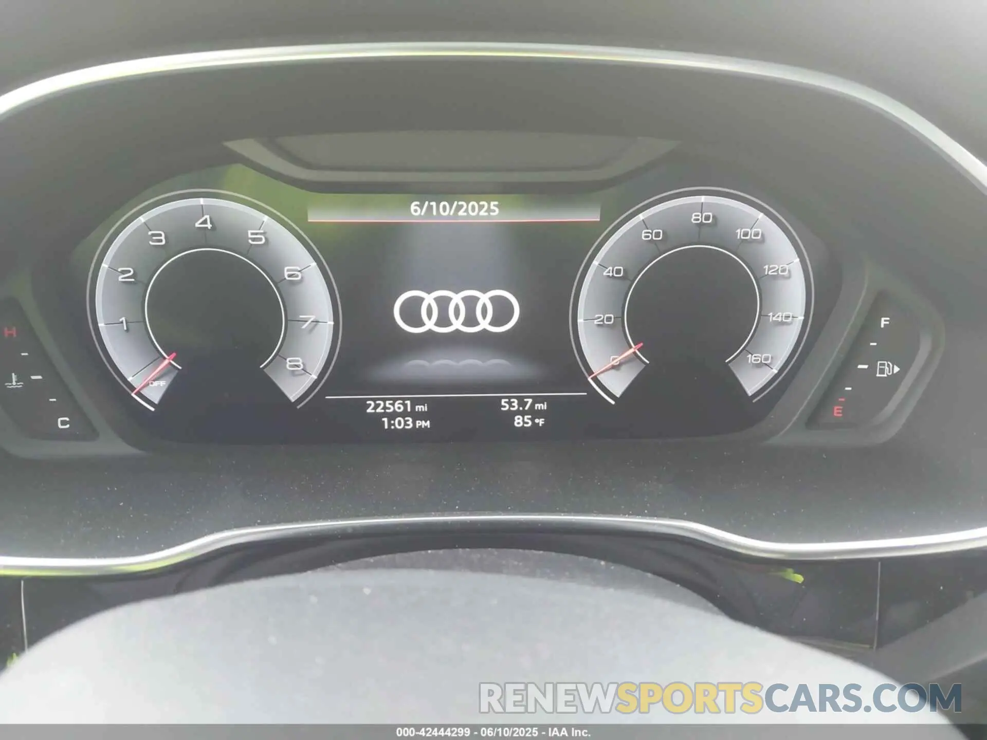 15 Photograph of a damaged car WA1BECF31L1042375 AUDI Q3 2020