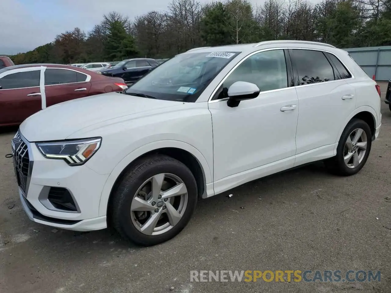 1 Photograph of a damaged car WA1BECF32L1104270 AUDI Q3 2020