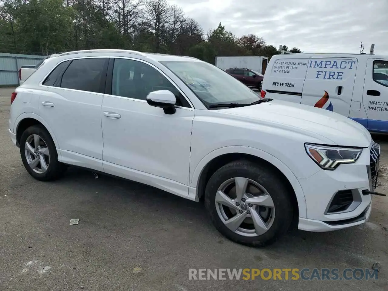 4 Photograph of a damaged car WA1BECF32L1104270 AUDI Q3 2020
