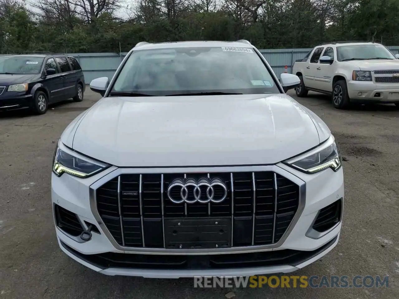 5 Photograph of a damaged car WA1BECF32L1104270 AUDI Q3 2020
