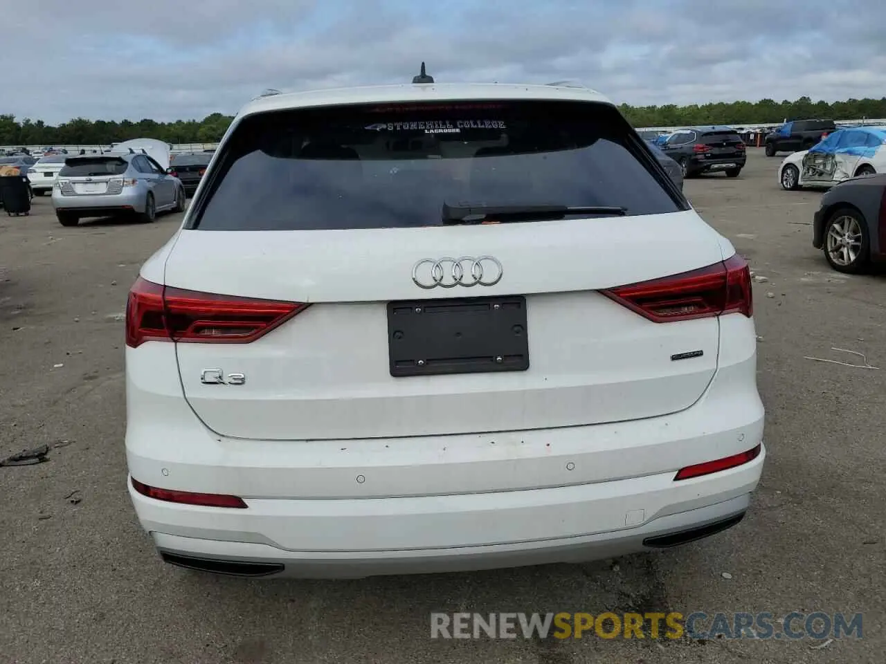 6 Photograph of a damaged car WA1BECF32L1104270 AUDI Q3 2020