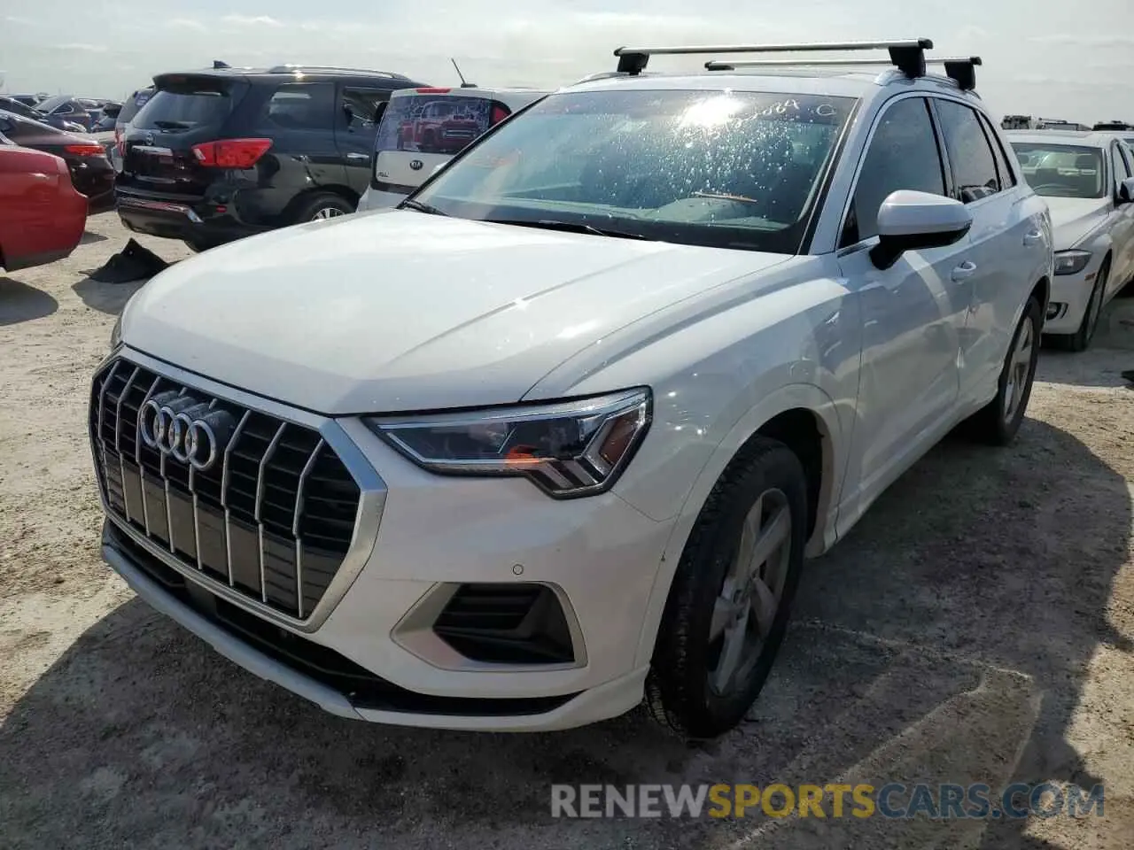 1 Photograph of a damaged car WA1BECF34L1027871 AUDI Q3 2020
