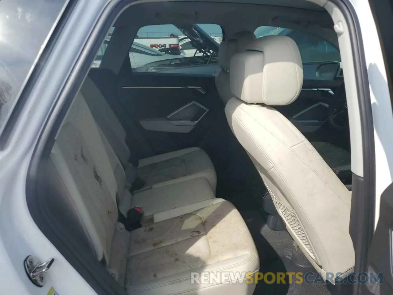 11 Photograph of a damaged car WA1BECF34L1027871 AUDI Q3 2020