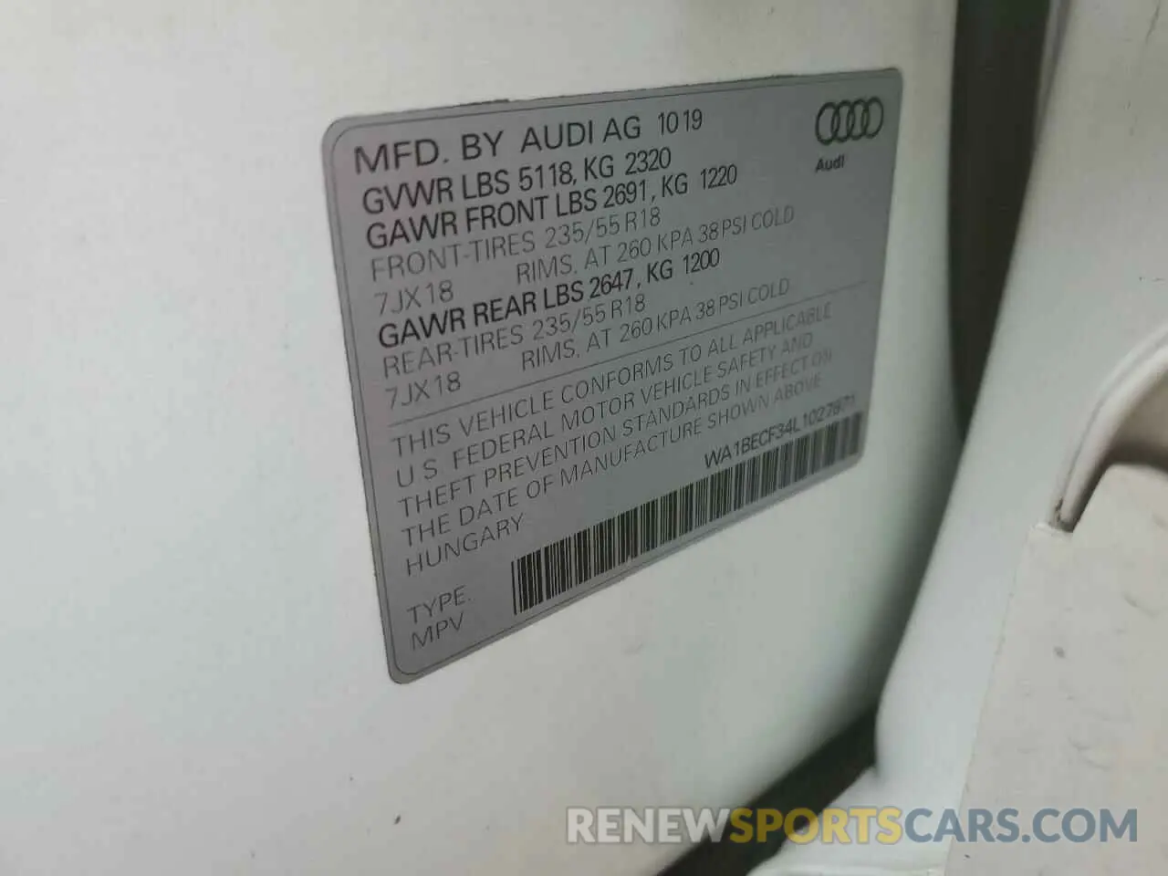 14 Photograph of a damaged car WA1BECF34L1027871 AUDI Q3 2020