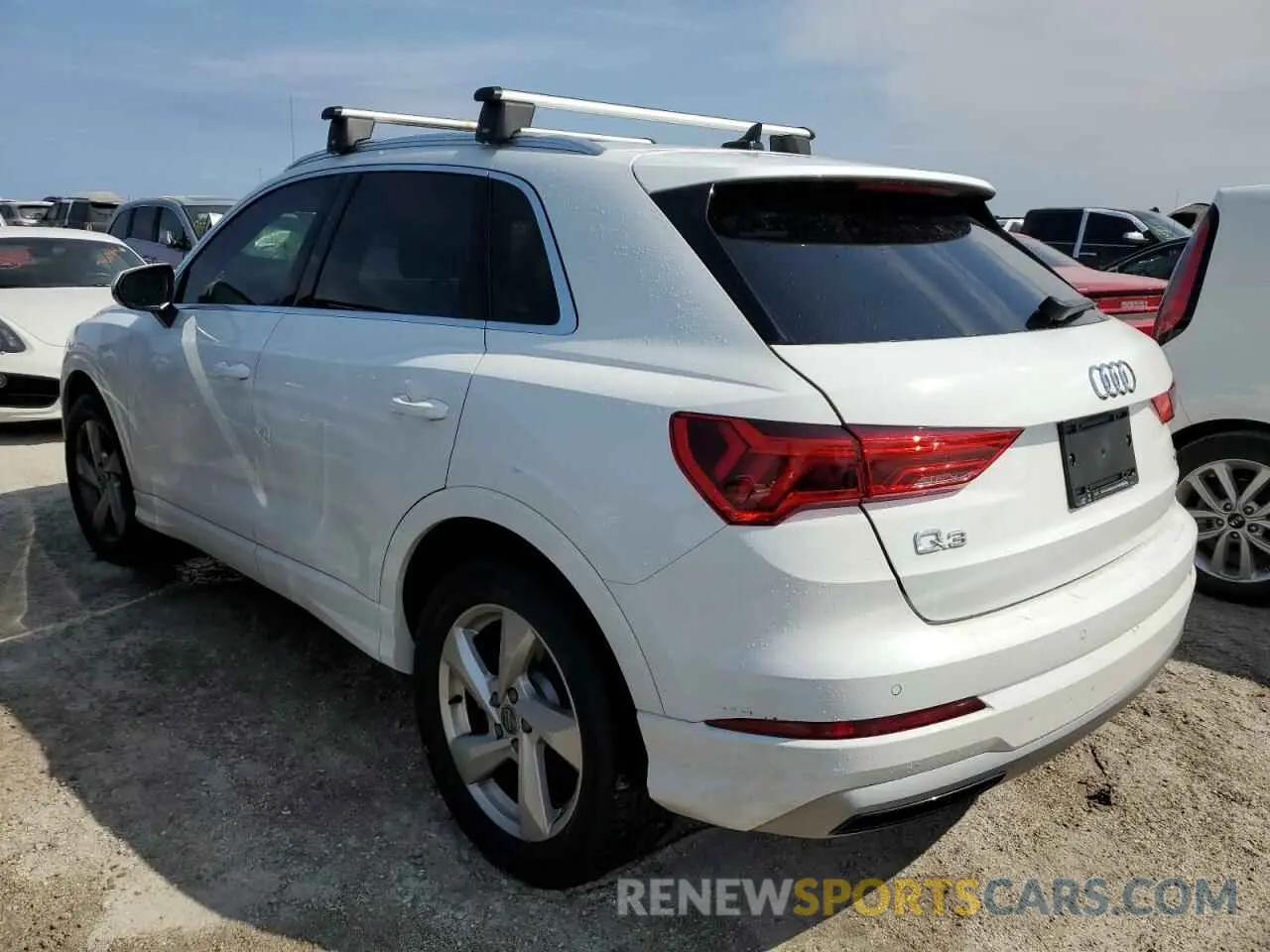2 Photograph of a damaged car WA1BECF34L1027871 AUDI Q3 2020