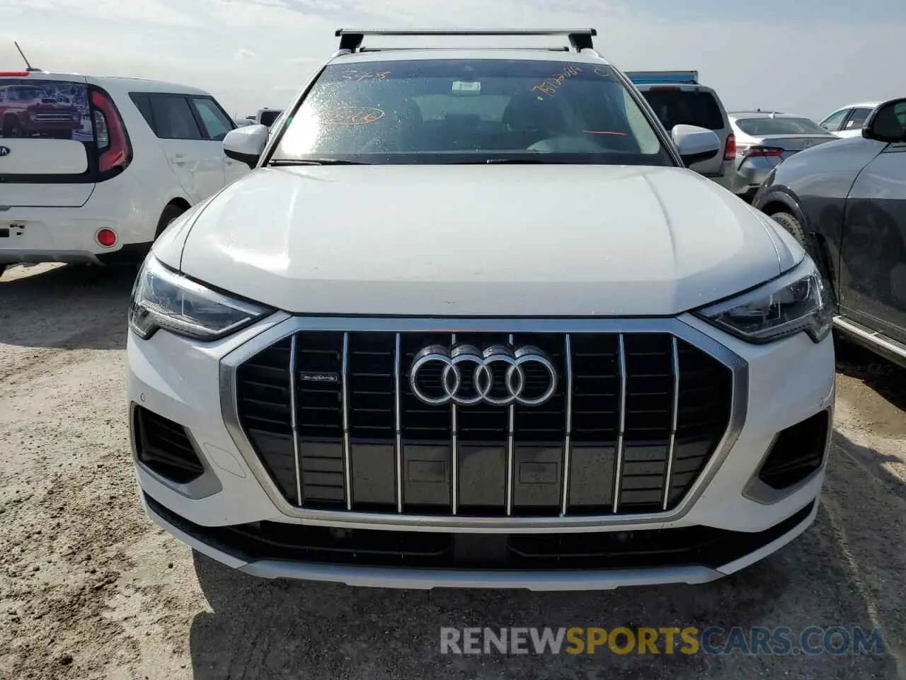 5 Photograph of a damaged car WA1BECF34L1027871 AUDI Q3 2020