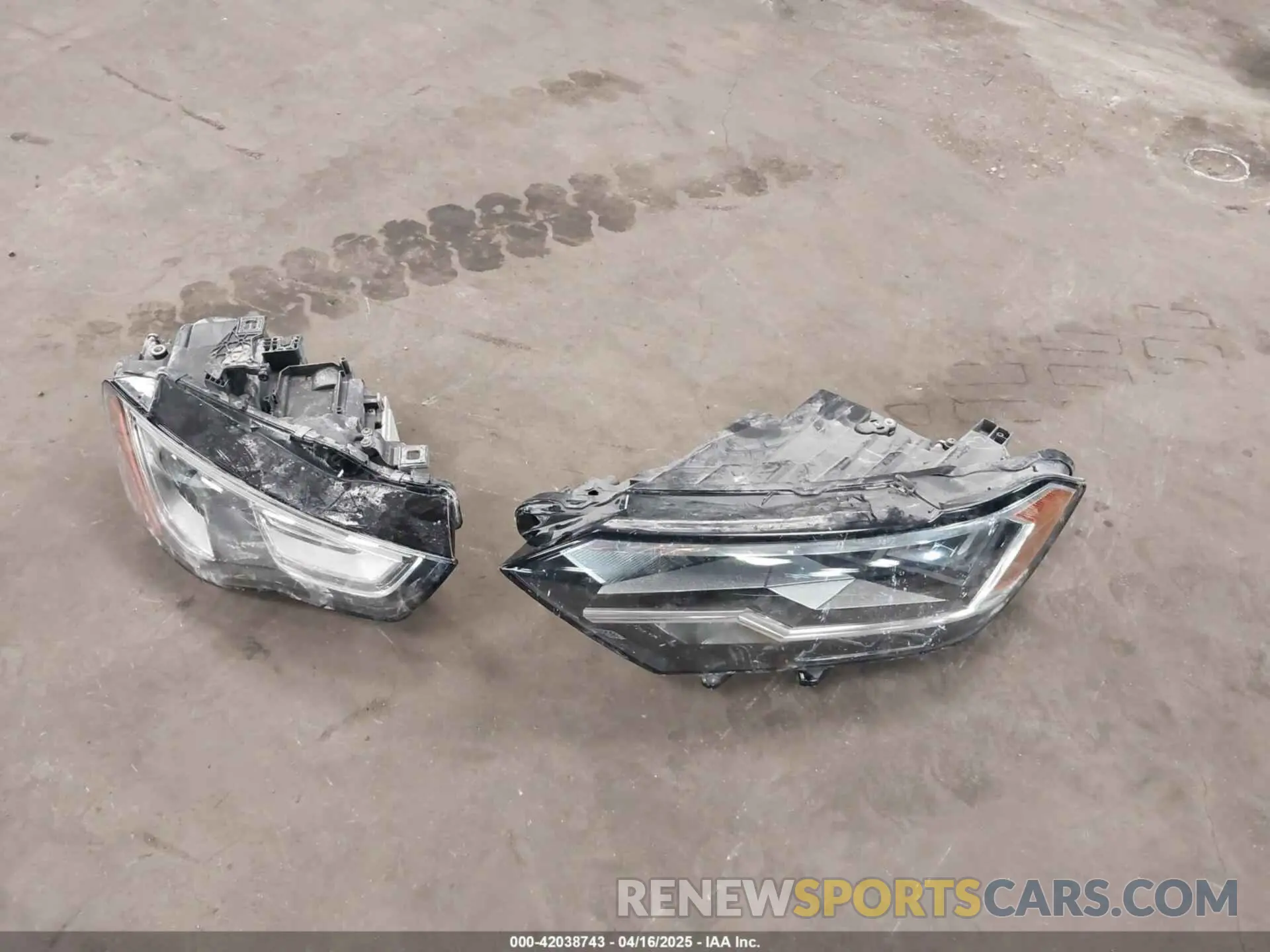 12 Фотография поврежденного автомобиля WA1BECF38L1015237 AUDI Q3 2020
