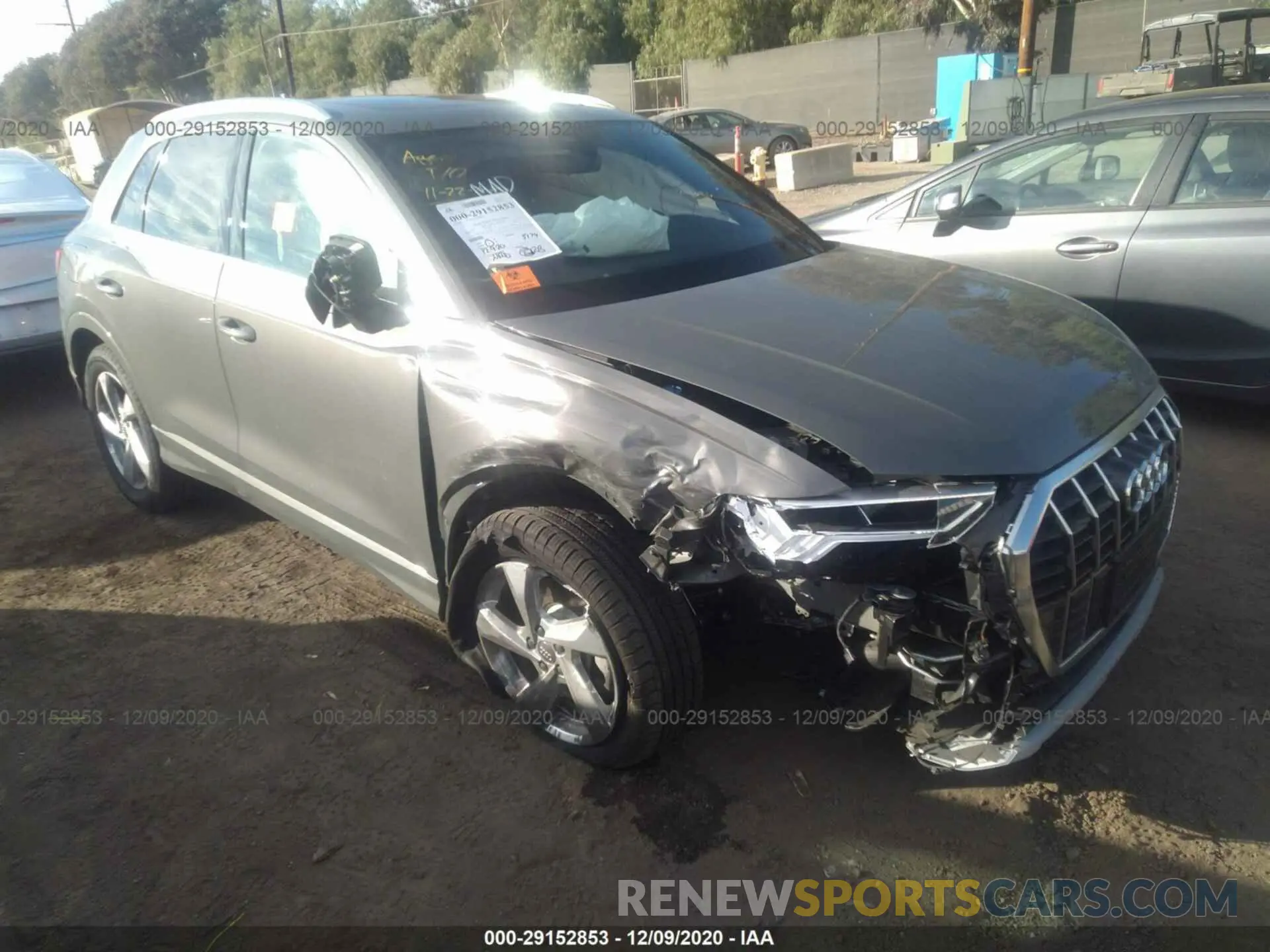 1 Фотография поврежденного автомобиля WA1BECF39L1019328 AUDI Q3 2020