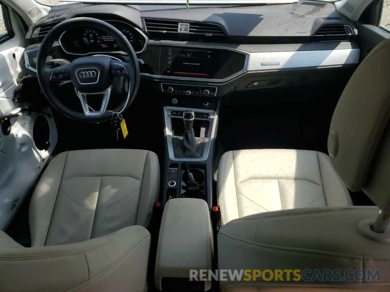 8 Photograph of a damaged car WA1DECF31L1124874 AUDI Q3 2020