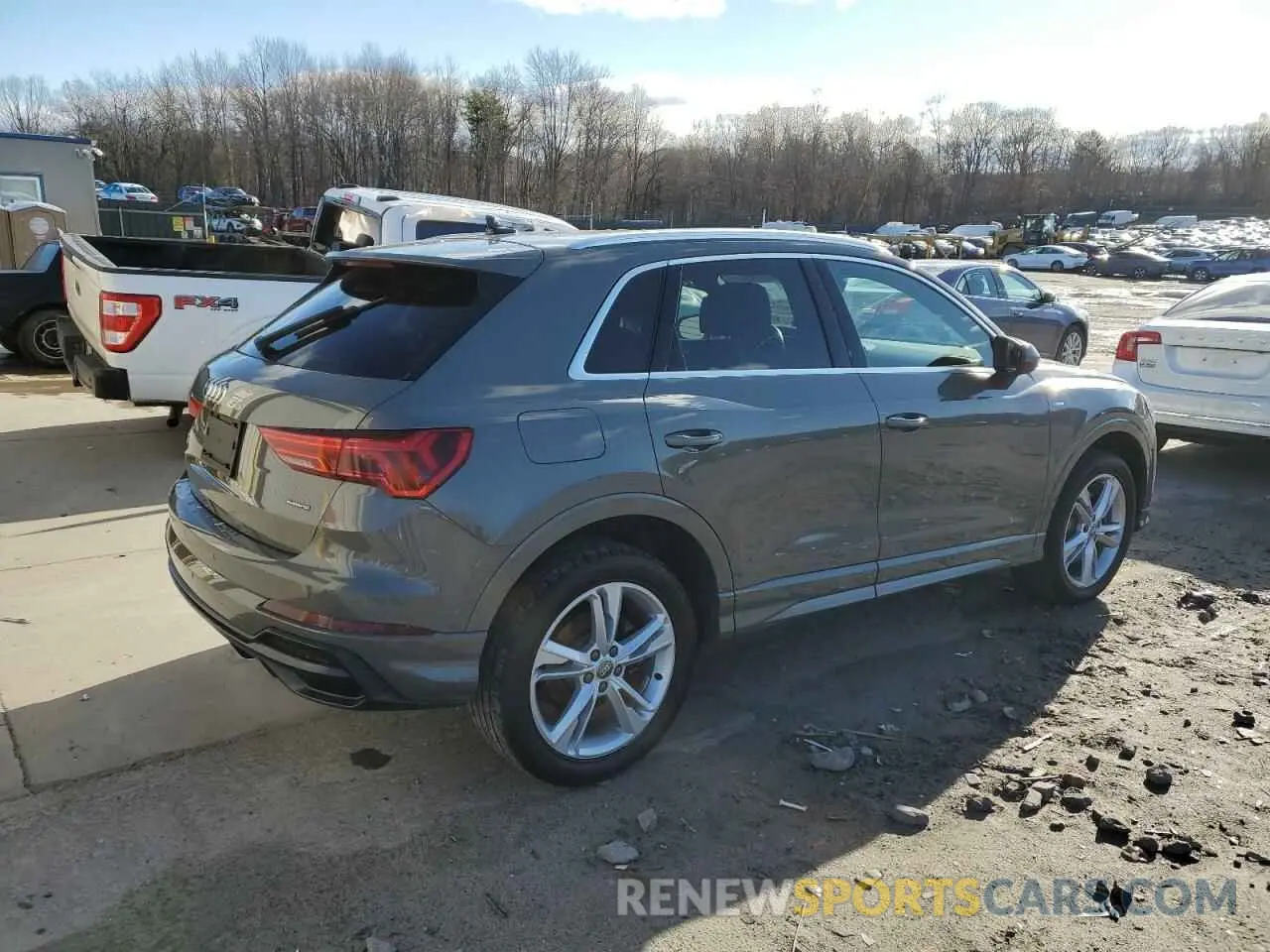 3 Photograph of a damaged car WA1DECF32L1018403 AUDI Q3 2020