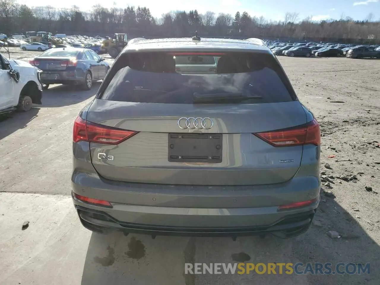6 Photograph of a damaged car WA1DECF32L1018403 AUDI Q3 2020